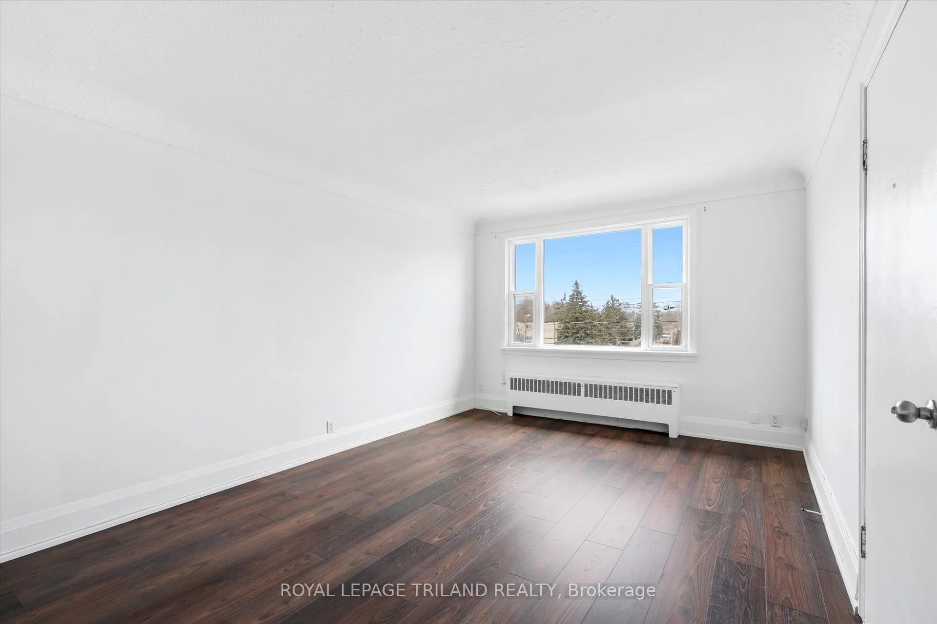 Photo of Unit 6, 310 Speedvale Avenue E