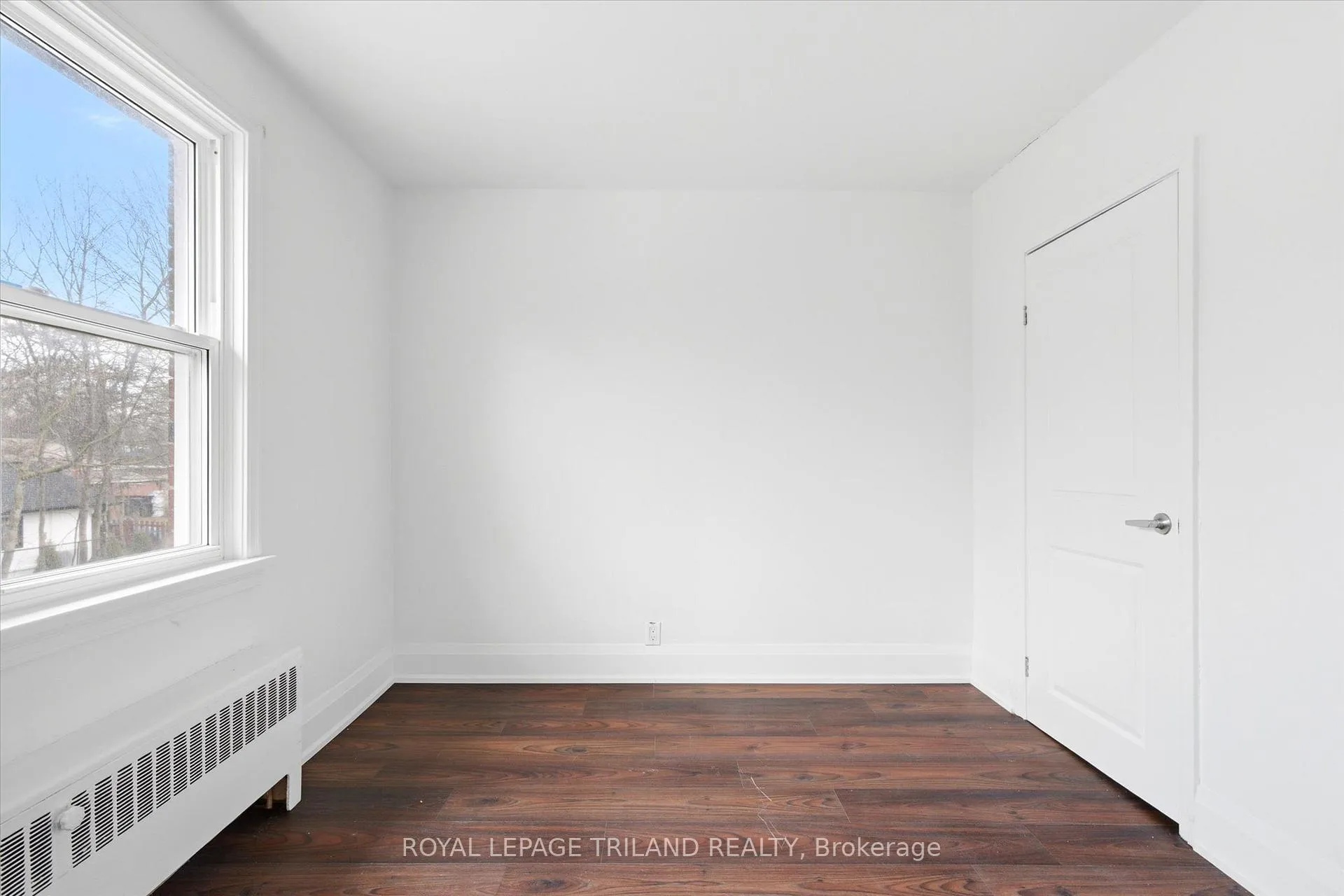 Photo 10 of Unit 6, 310 Speedvale Avenue E, Guelph, Riverside Park — HOMEH