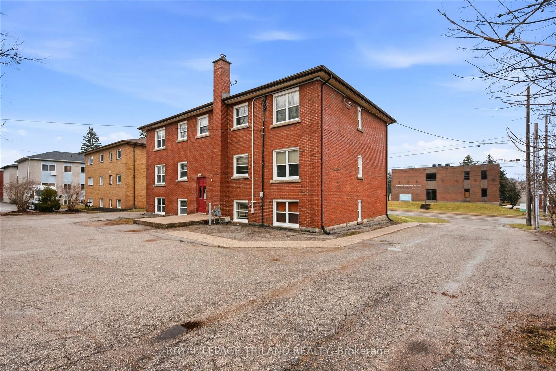 Photo 14 of Unit 6, 310 Speedvale Avenue E, Guelph, Riverside Park — HOMEH