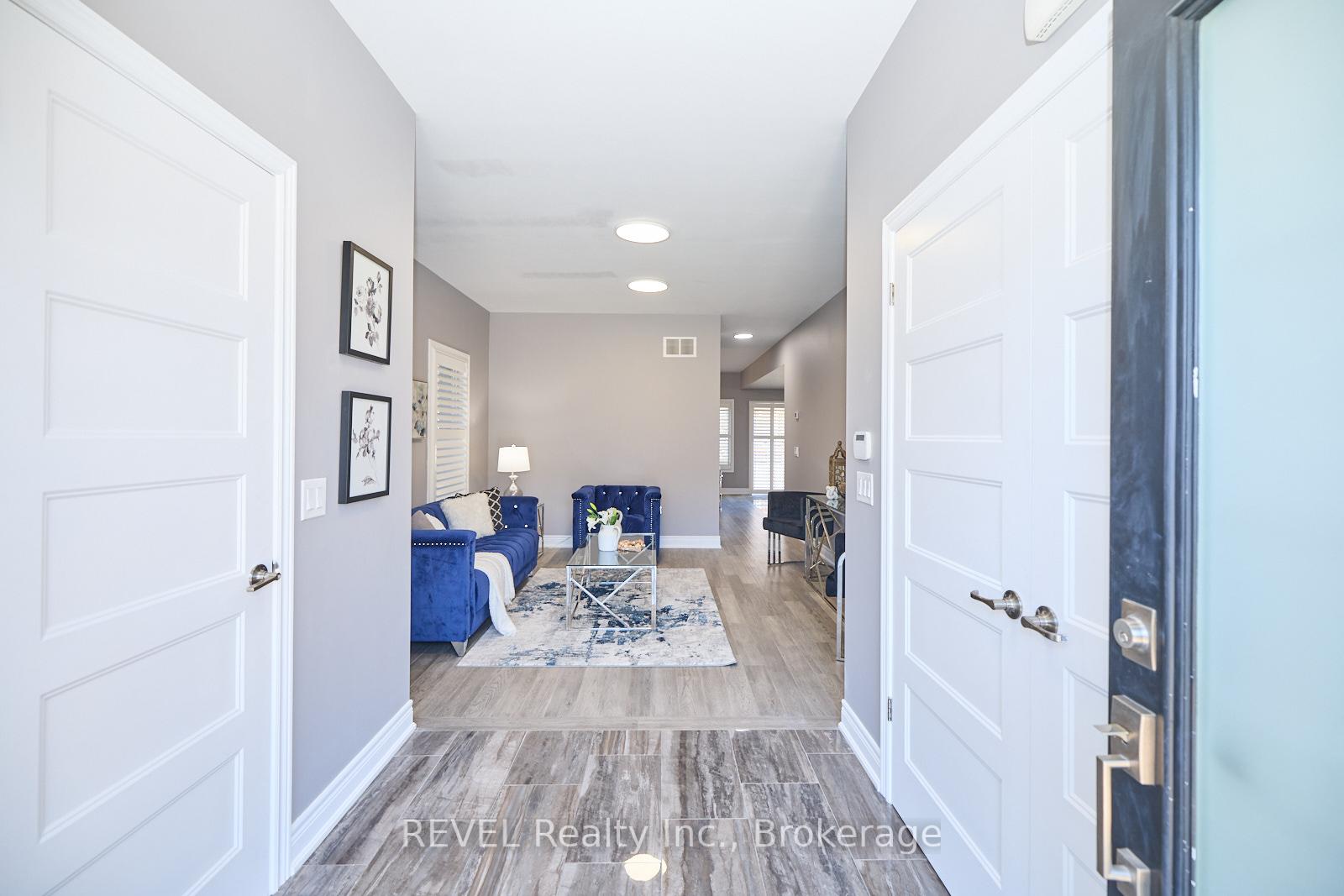 Photo 4 of 43 Homestead Way, Thorold, Rolling Meadows — HOMEH