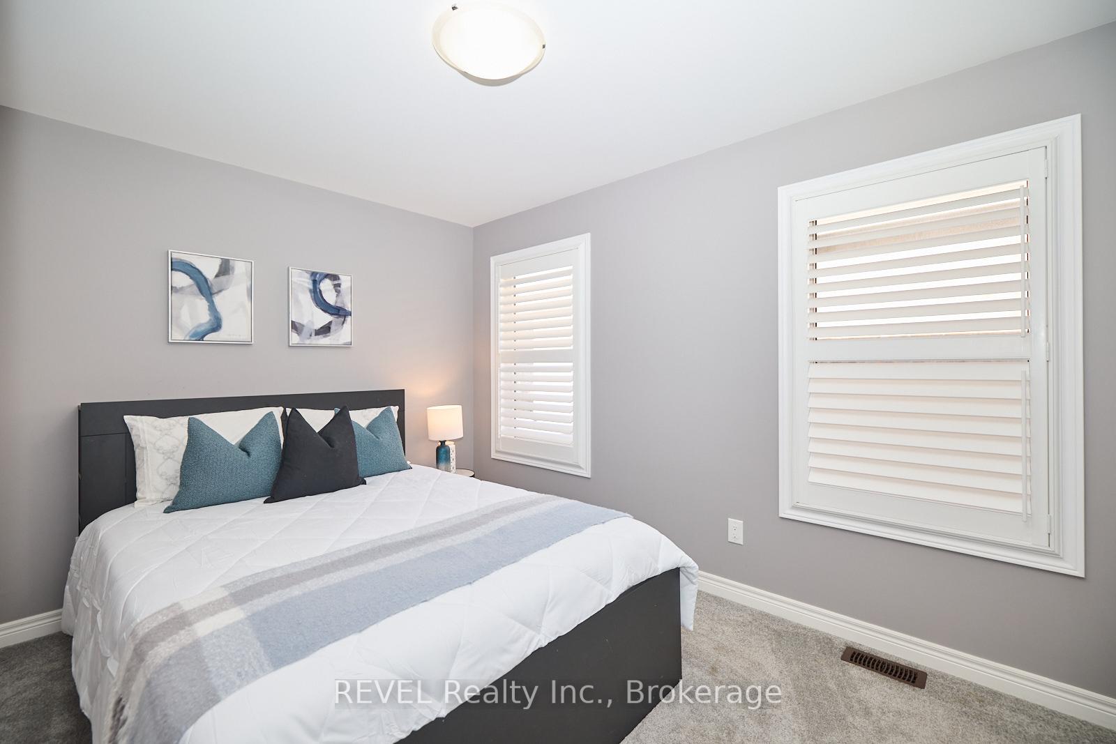 Photo 21 of 43 Homestead Way, Thorold, Rolling Meadows — HOMEH
