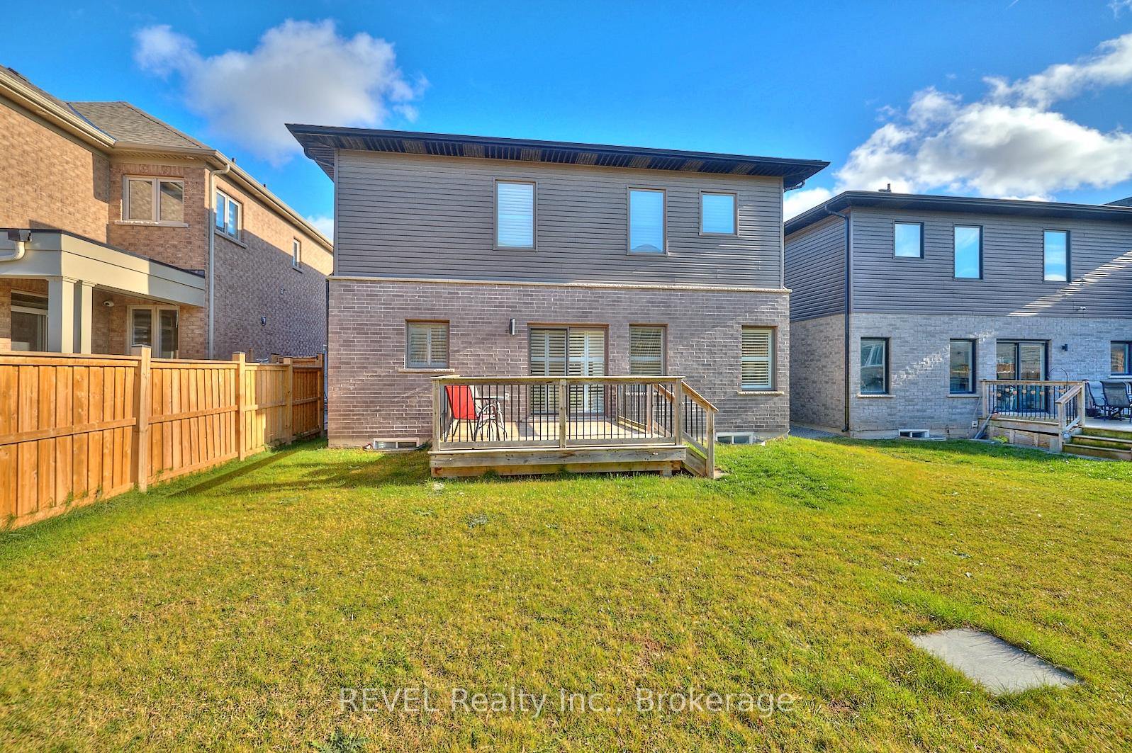 Photo 24 of 43 Homestead Way, Thorold, Rolling Meadows — HOMEH