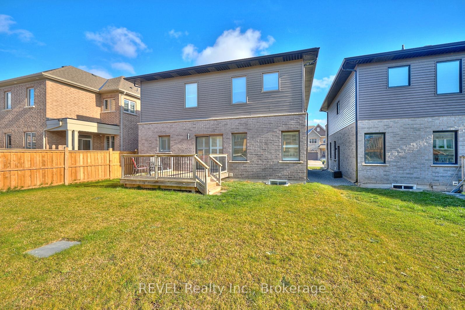 Photo 25 of 43 Homestead Way, Thorold, Rolling Meadows — HOMEH