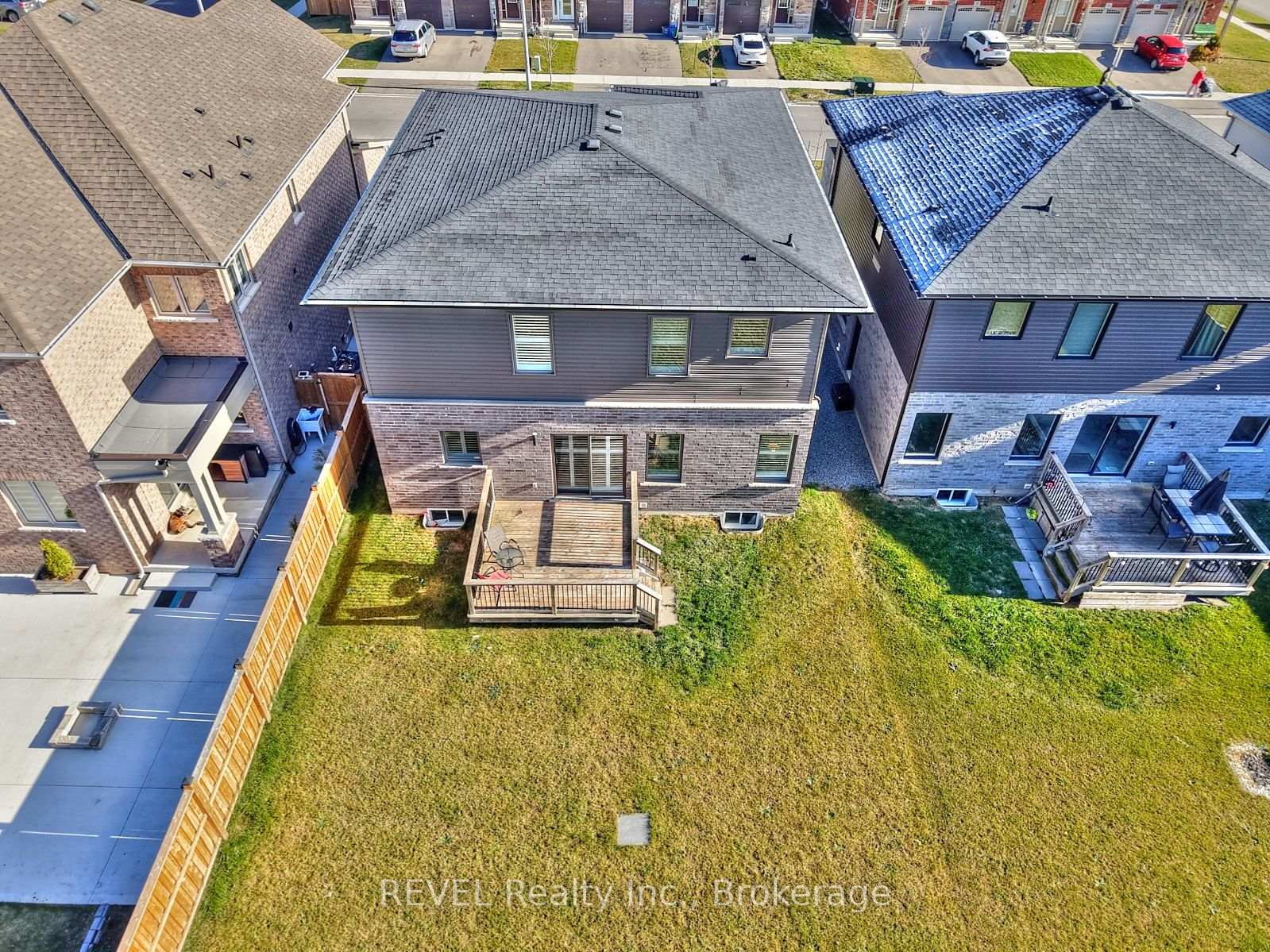 Photo 28 of 43 Homestead Way, Thorold, Rolling Meadows — HOMEH