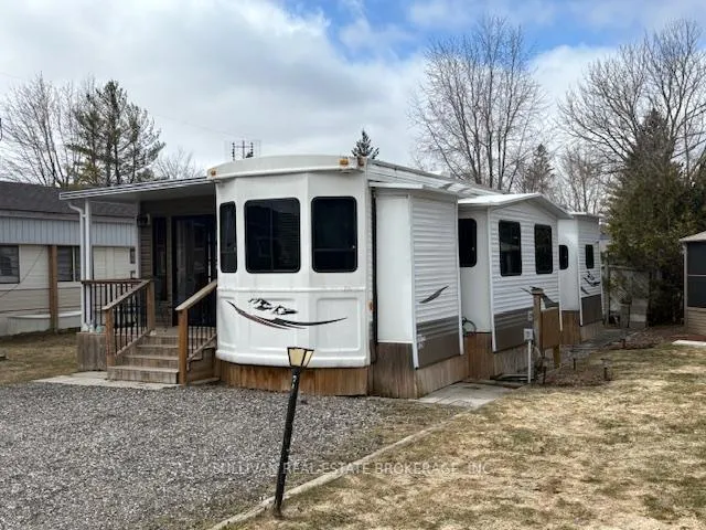 Photo 2 of 2071 Friendly Boulevard, Centre Wellington, Rural Centre Wellington East — HOMEH