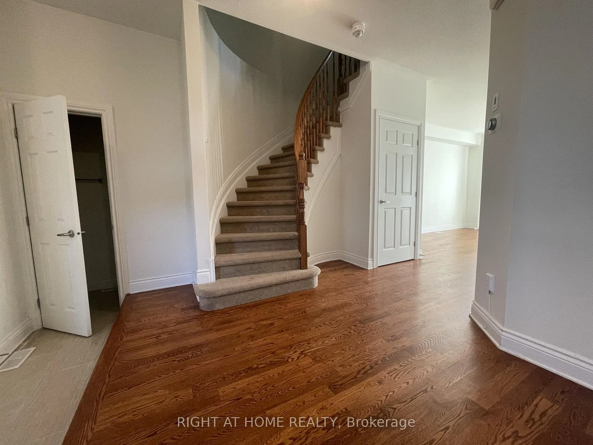 Photo 4 of 28 Desmond Trudeau Drive, Arnprior — HOMEH