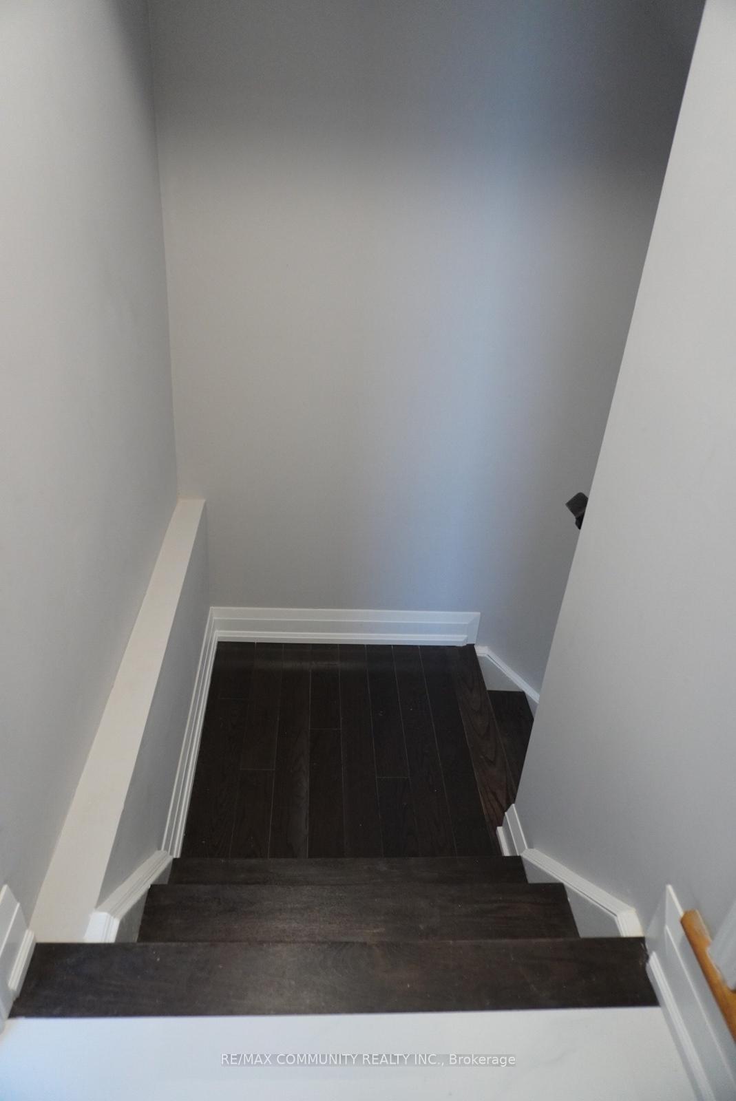 Photo 3 of 26 Bobcat Terrace, Scarborough, Rouge — HOMEH