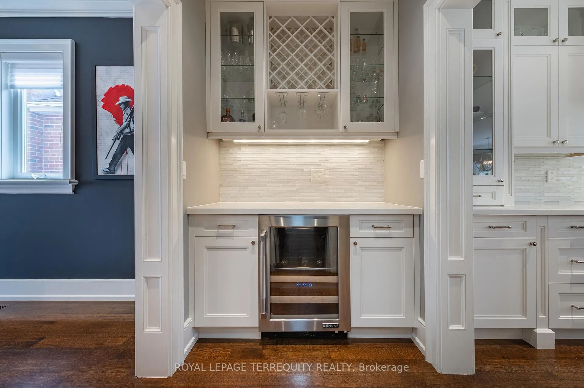 Photo 10 of 72 Eagle Road, Etobicoke, Stonegate-Queensway — HOMEH