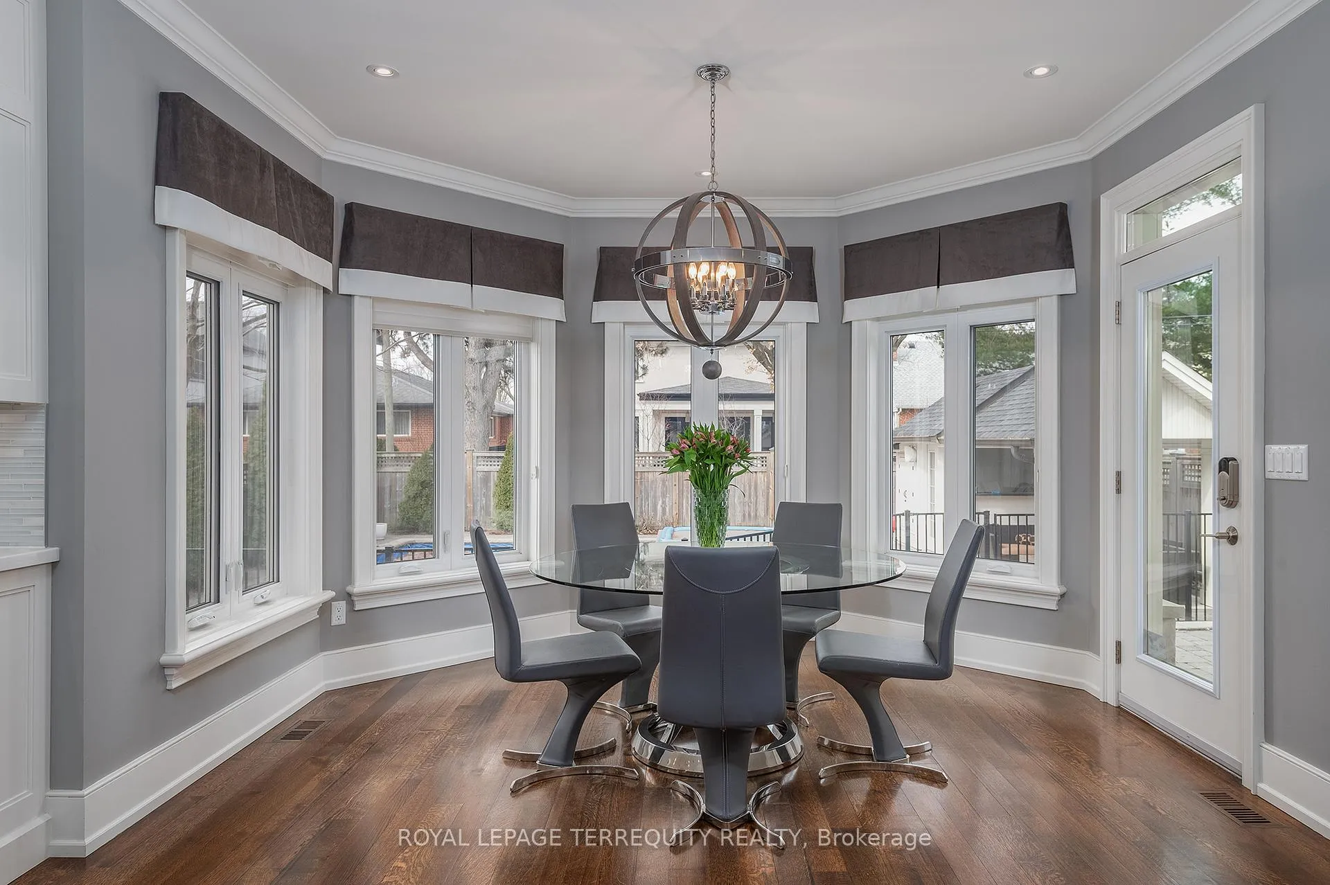 Photo 16 of 72 Eagle Road, Etobicoke, Stonegate-Queensway — HOMEH