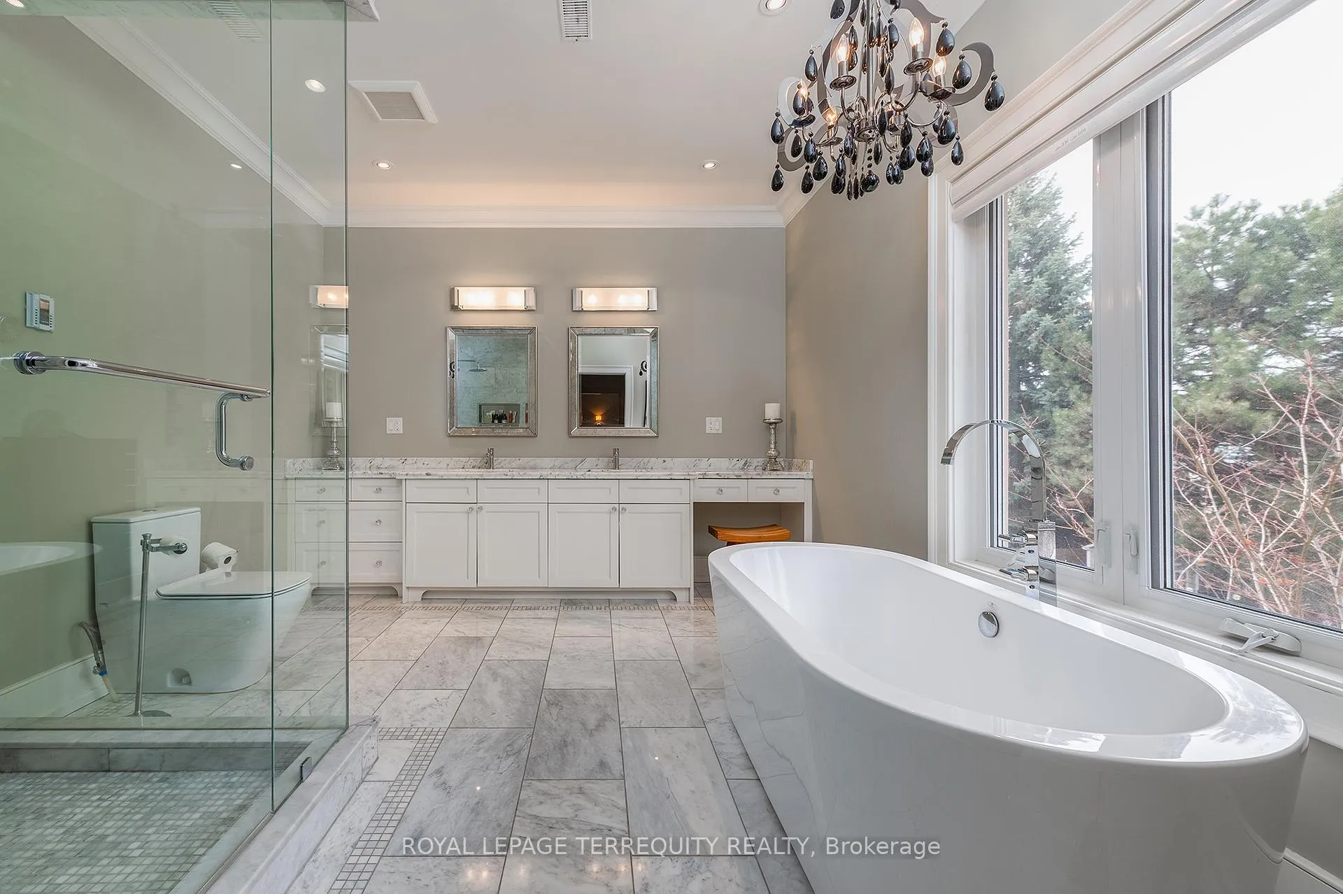 Photo 25 of 72 Eagle Road, Etobicoke, Stonegate-Queensway — HOMEH