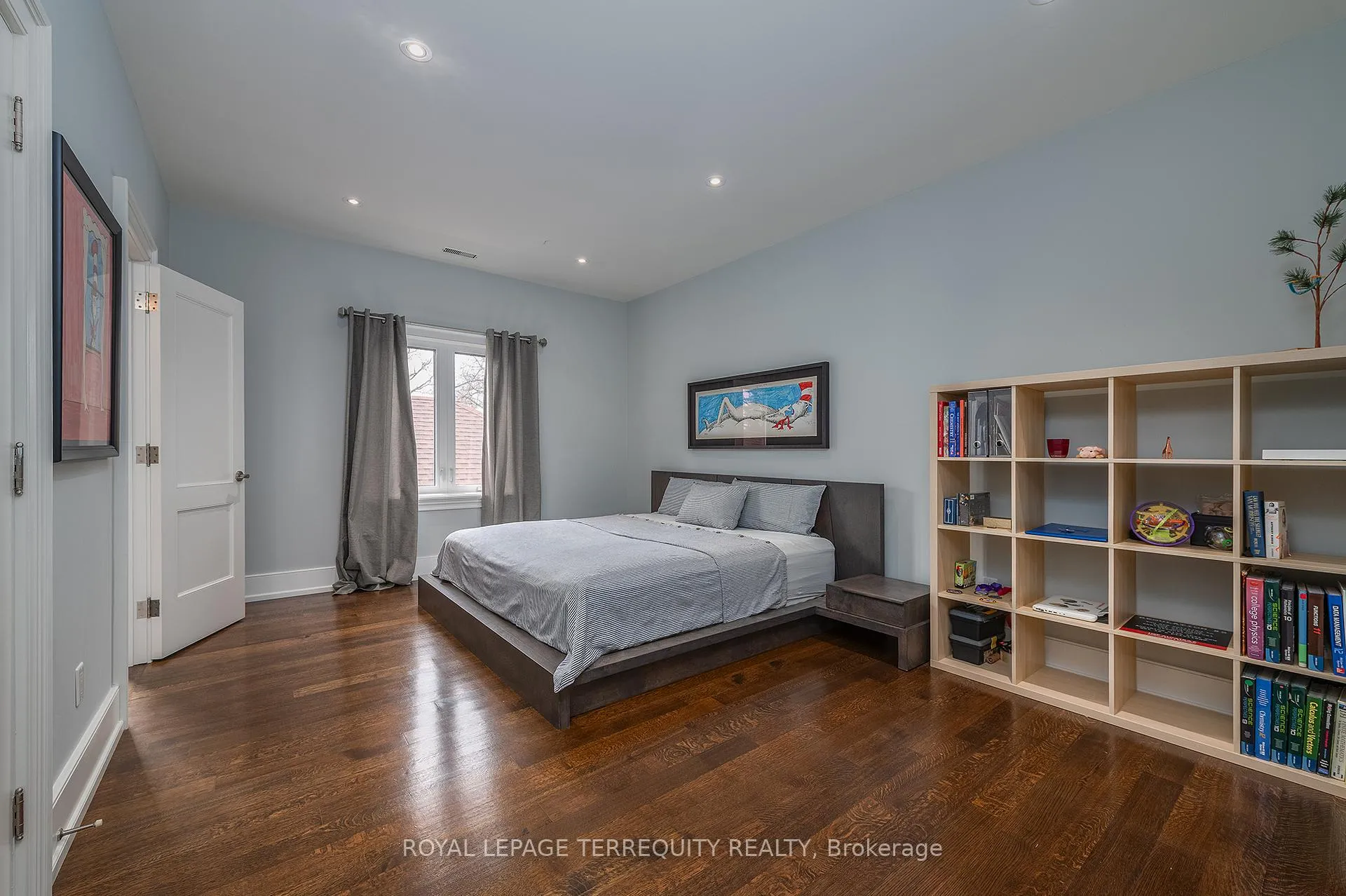 Photo 33 of 72 Eagle Road, Etobicoke, Stonegate-Queensway — HOMEH