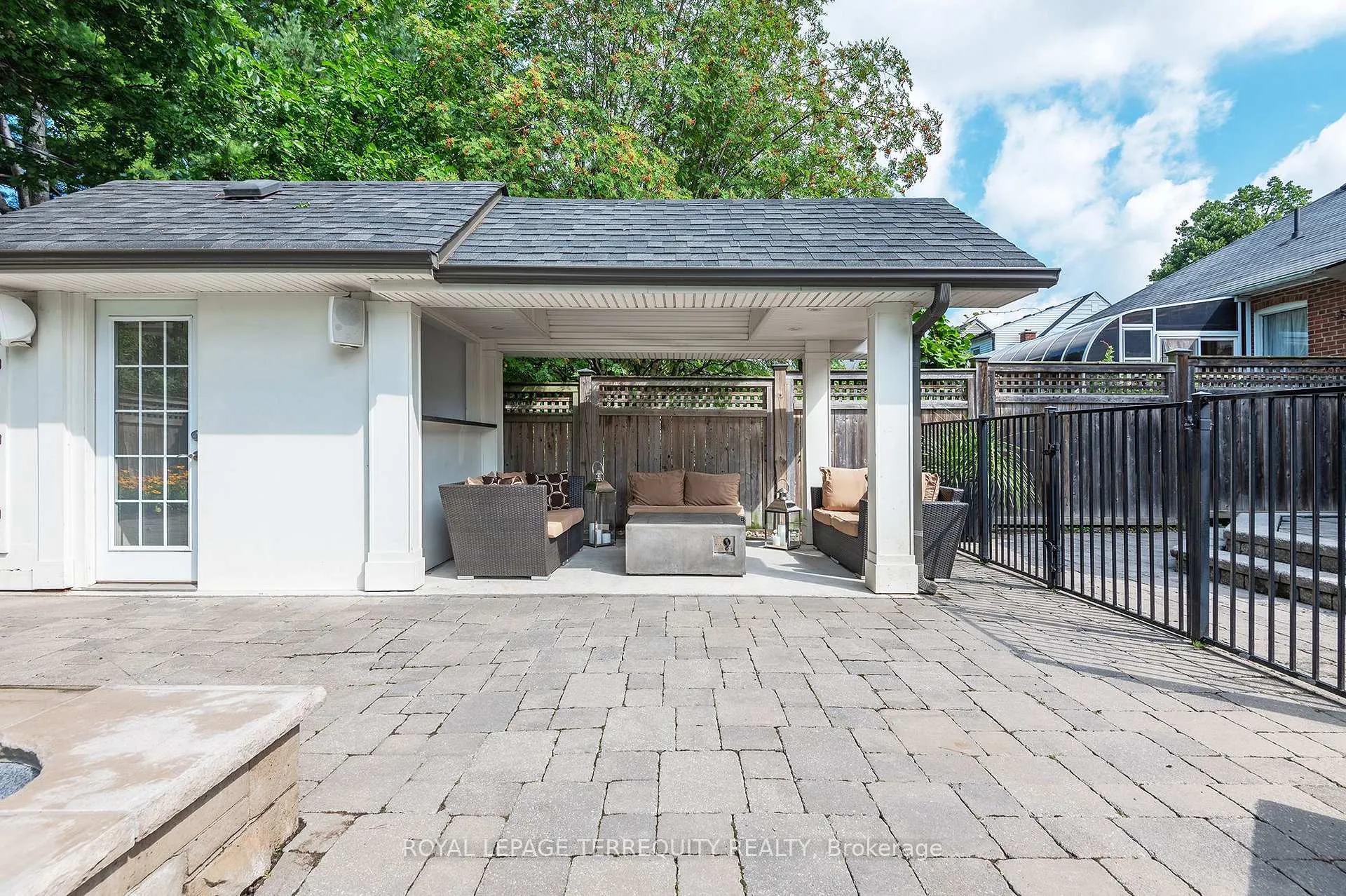 Photo 44 of 72 Eagle Road, Etobicoke, Stonegate-Queensway — HOMEH