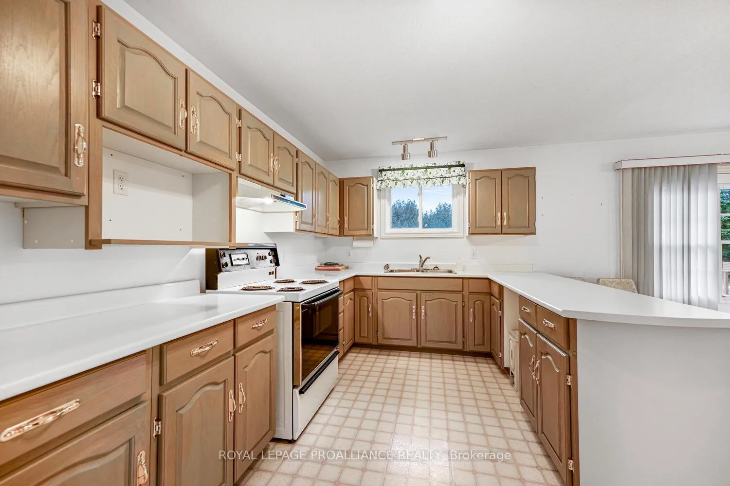 Photo 34 of 4018 Glen Smail Road, Augusta, Augusta Twp — HOMEH