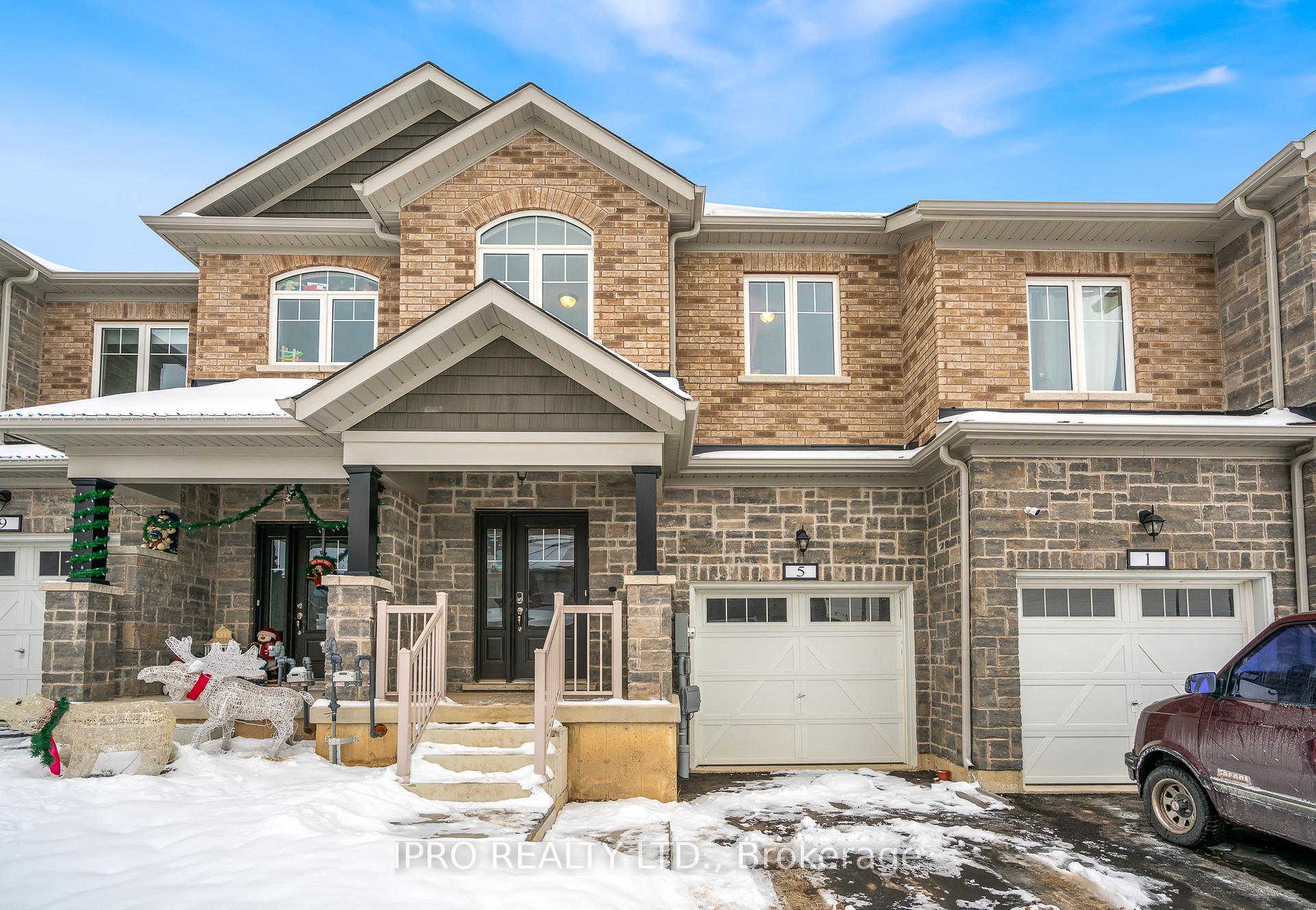 Photo 1 of 5 Sapphire Way, Thorold, Rolling Meadows — HOMEH
