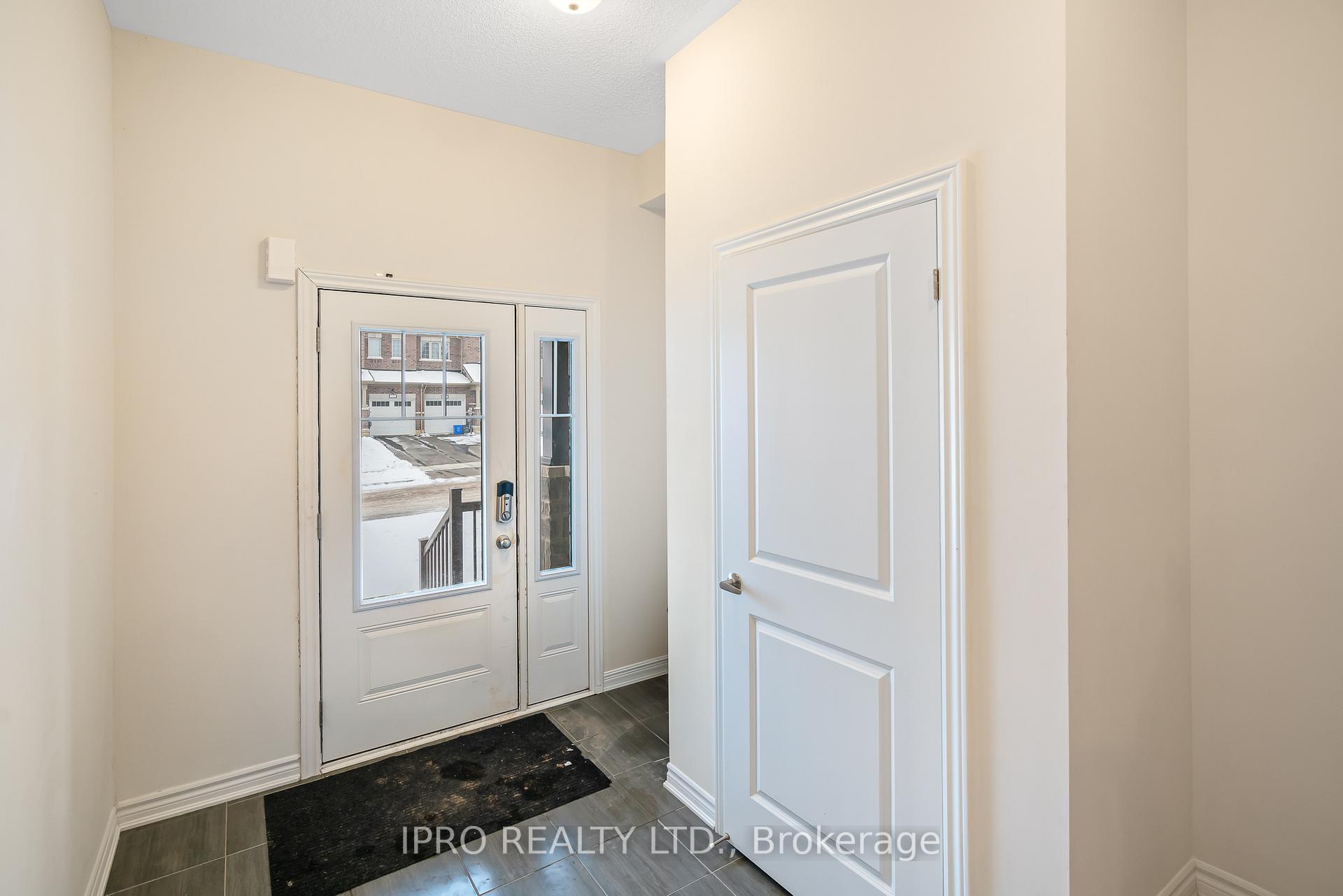 Photo 2 of 5 Sapphire Way, Thorold, Rolling Meadows — HOMEH