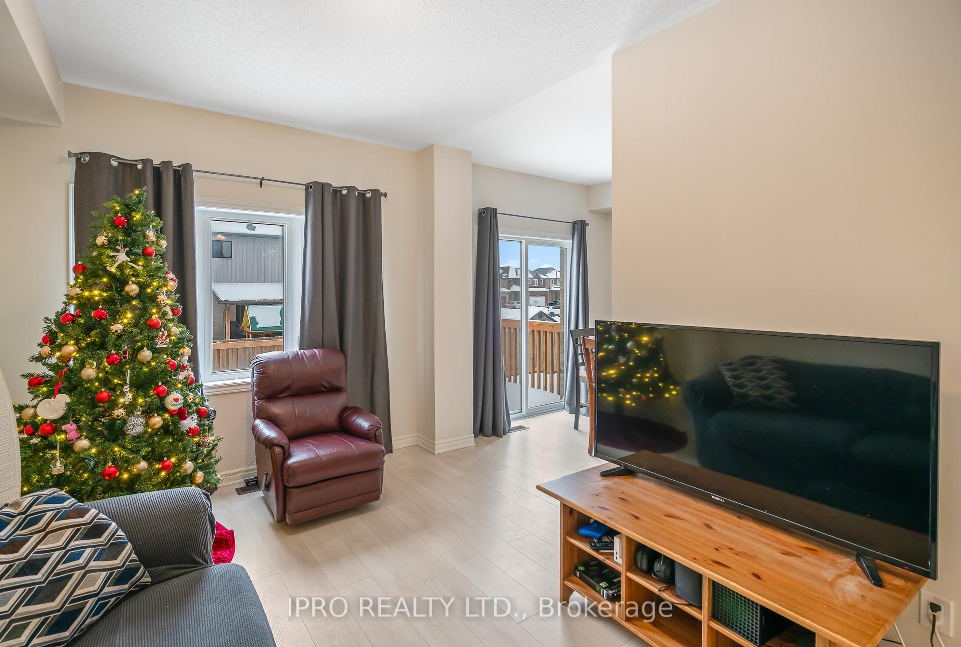 Photo 5 of 5 Sapphire Way, Thorold, Rolling Meadows — HOMEH