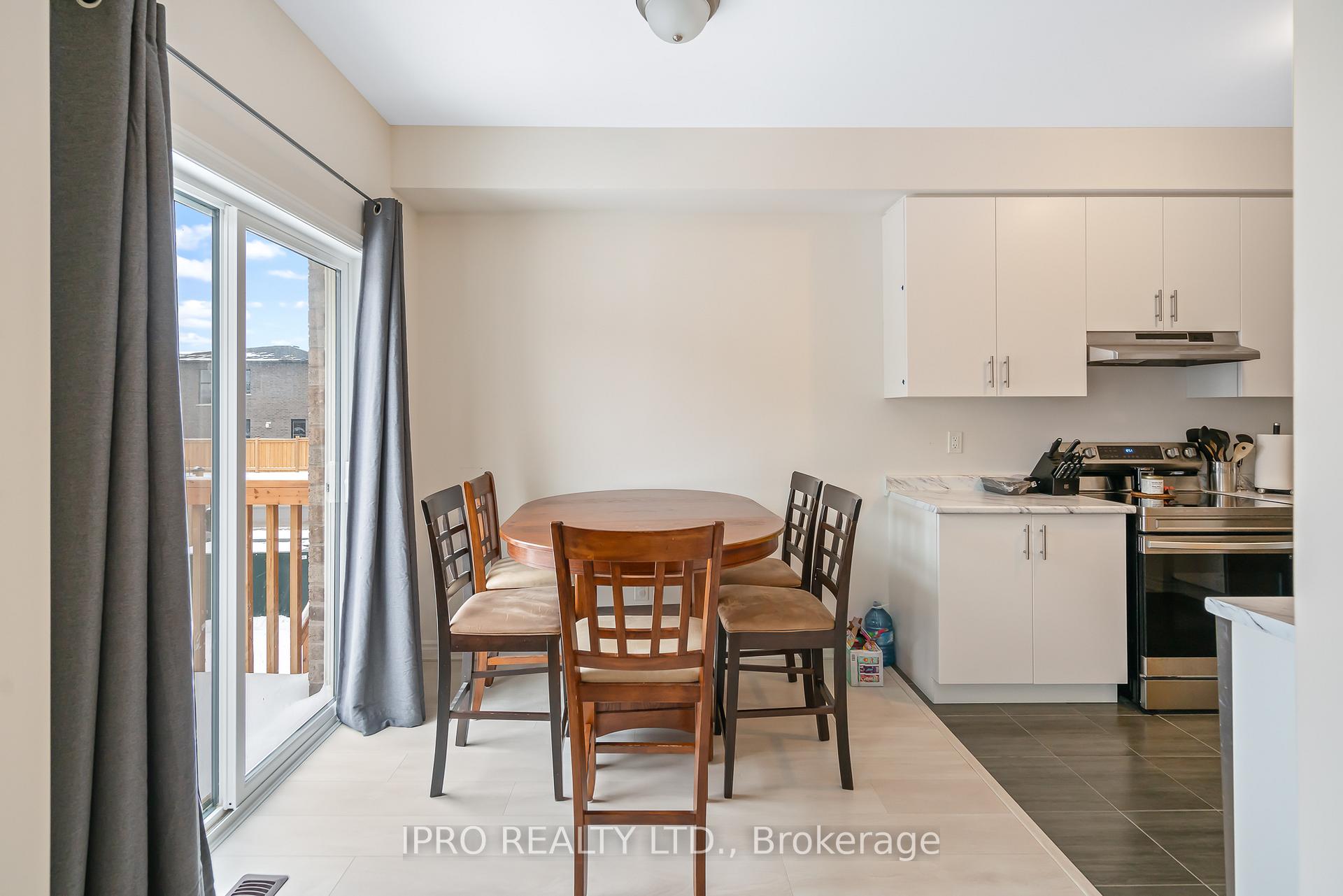 Photo 6 of 5 Sapphire Way, Thorold, Rolling Meadows — HOMEH