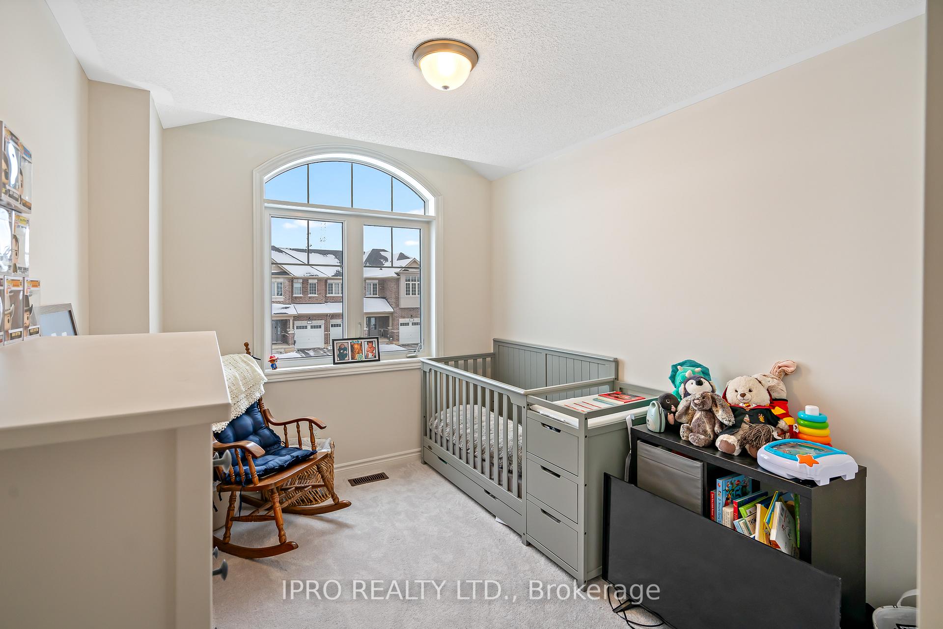 Photo 9 of 5 Sapphire Way, Thorold, Rolling Meadows — HOMEH