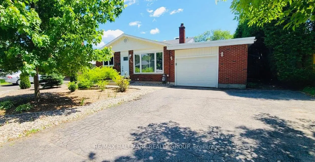 Photo 7 of 2155 Monson Crescent, Ottawa, Beacon Hill North — HOMEH