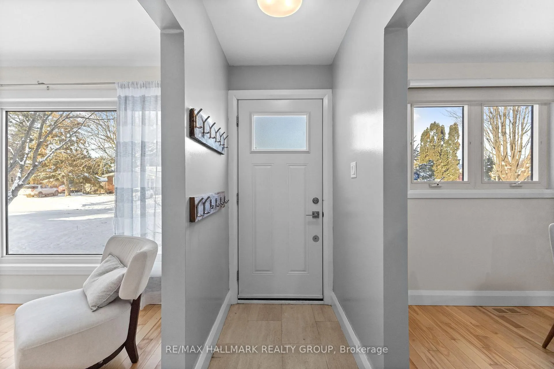 Photo 9 of 2155 Monson Crescent, Ottawa, Beacon Hill North — HOMEH