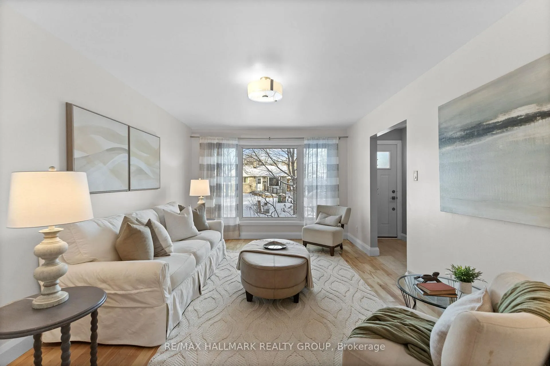 Photo 11 of 2155 Monson Crescent, Ottawa, Beacon Hill North — HOMEH