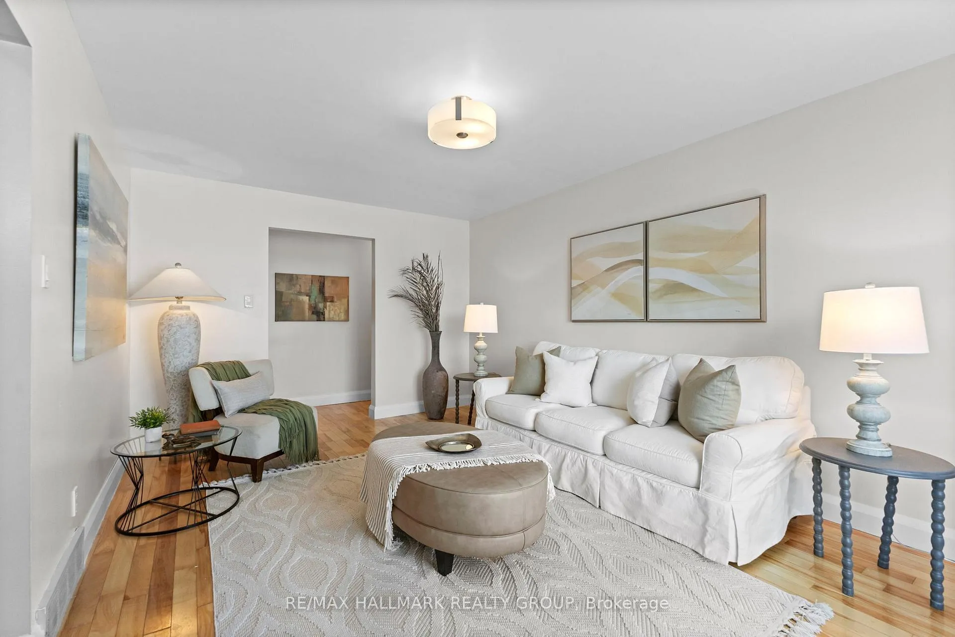 Photo 13 of 2155 Monson Crescent, Ottawa, Beacon Hill North — HOMEH
