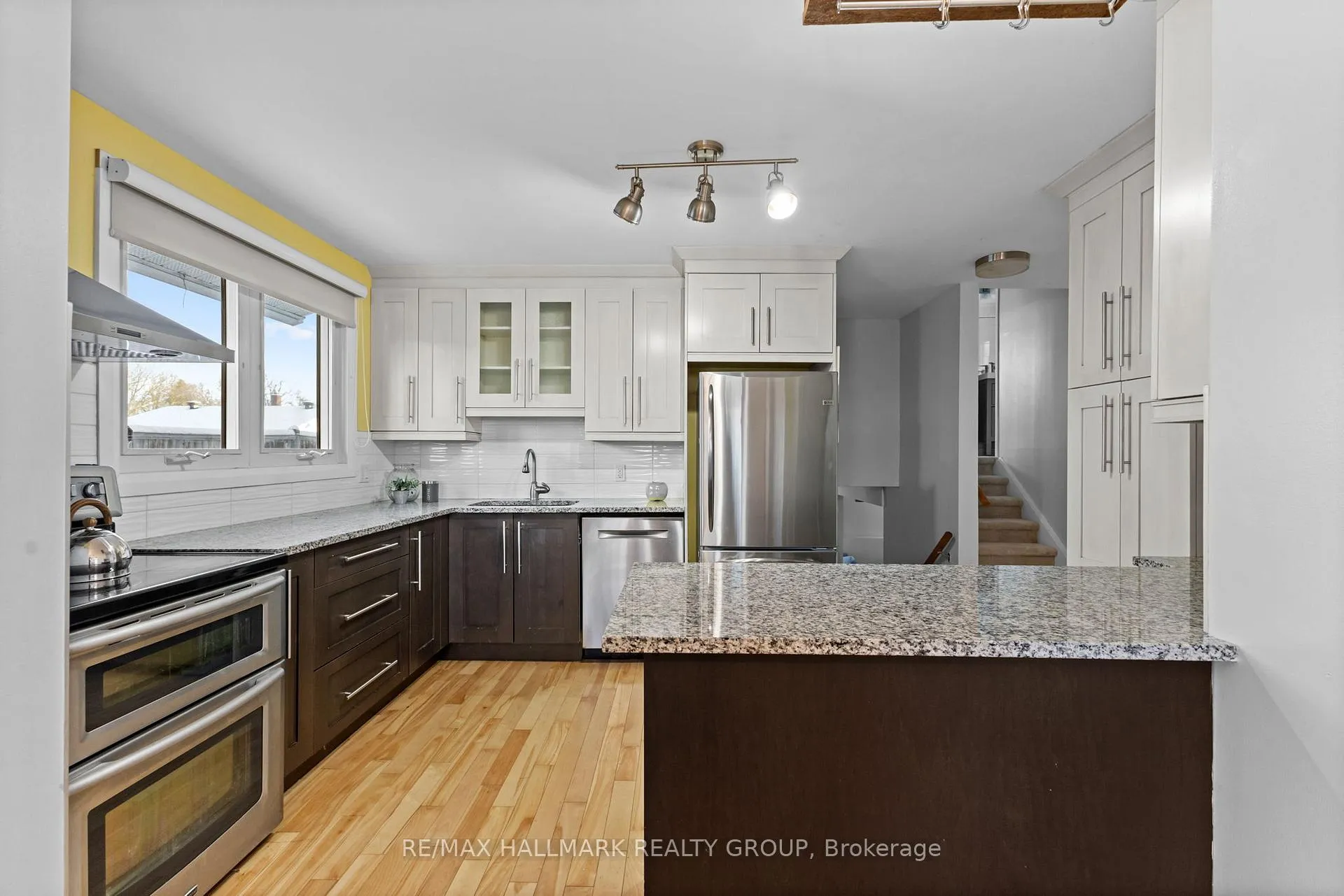 Photo 18 of 2155 Monson Crescent, Ottawa, Beacon Hill North — HOMEH