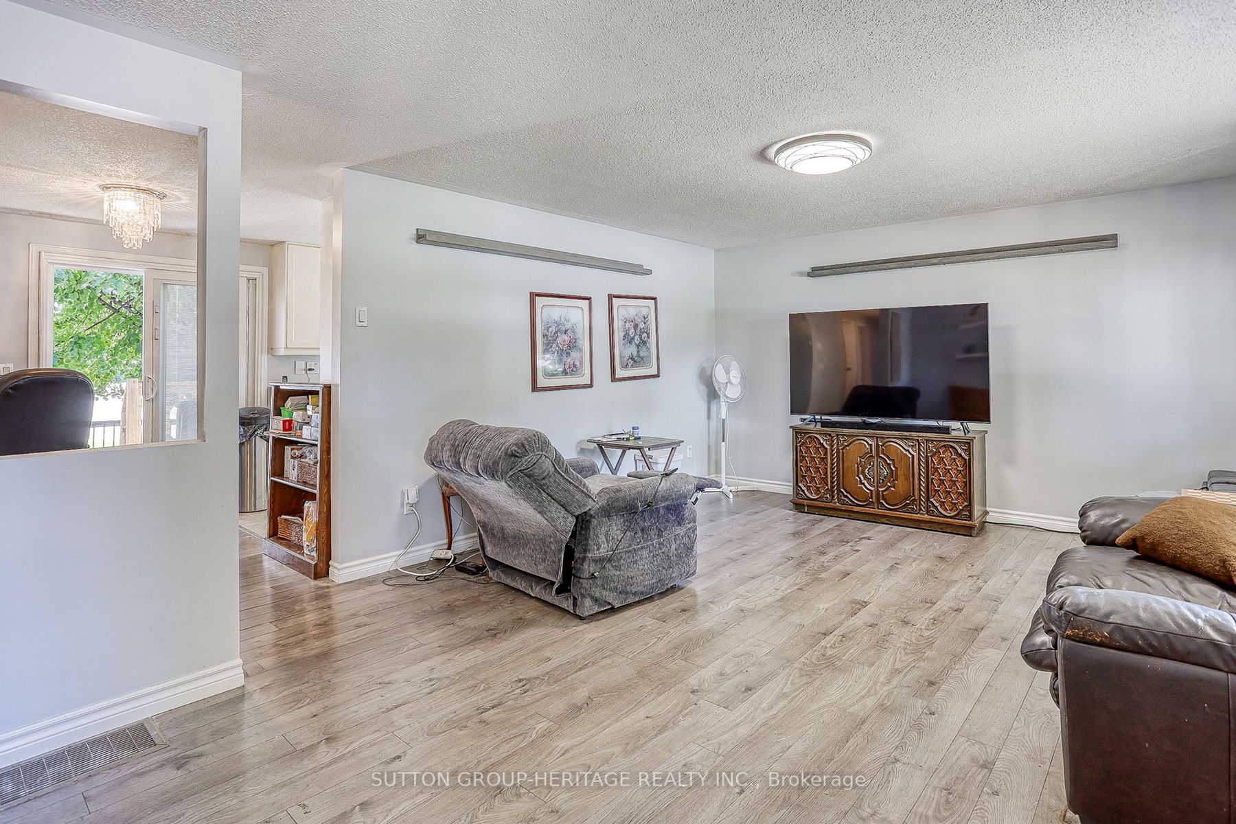 Photo 33 of 4 Wheelhouse Drive, Clarington, Bowmanville — HOMEH