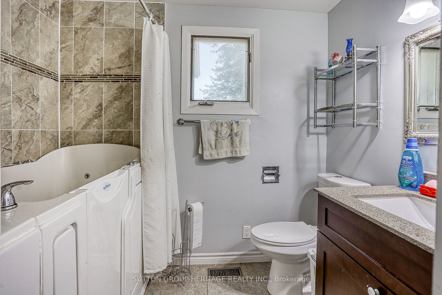 Photo 49 of 4 Wheelhouse Drive, Clarington, Bowmanville — HOMEH