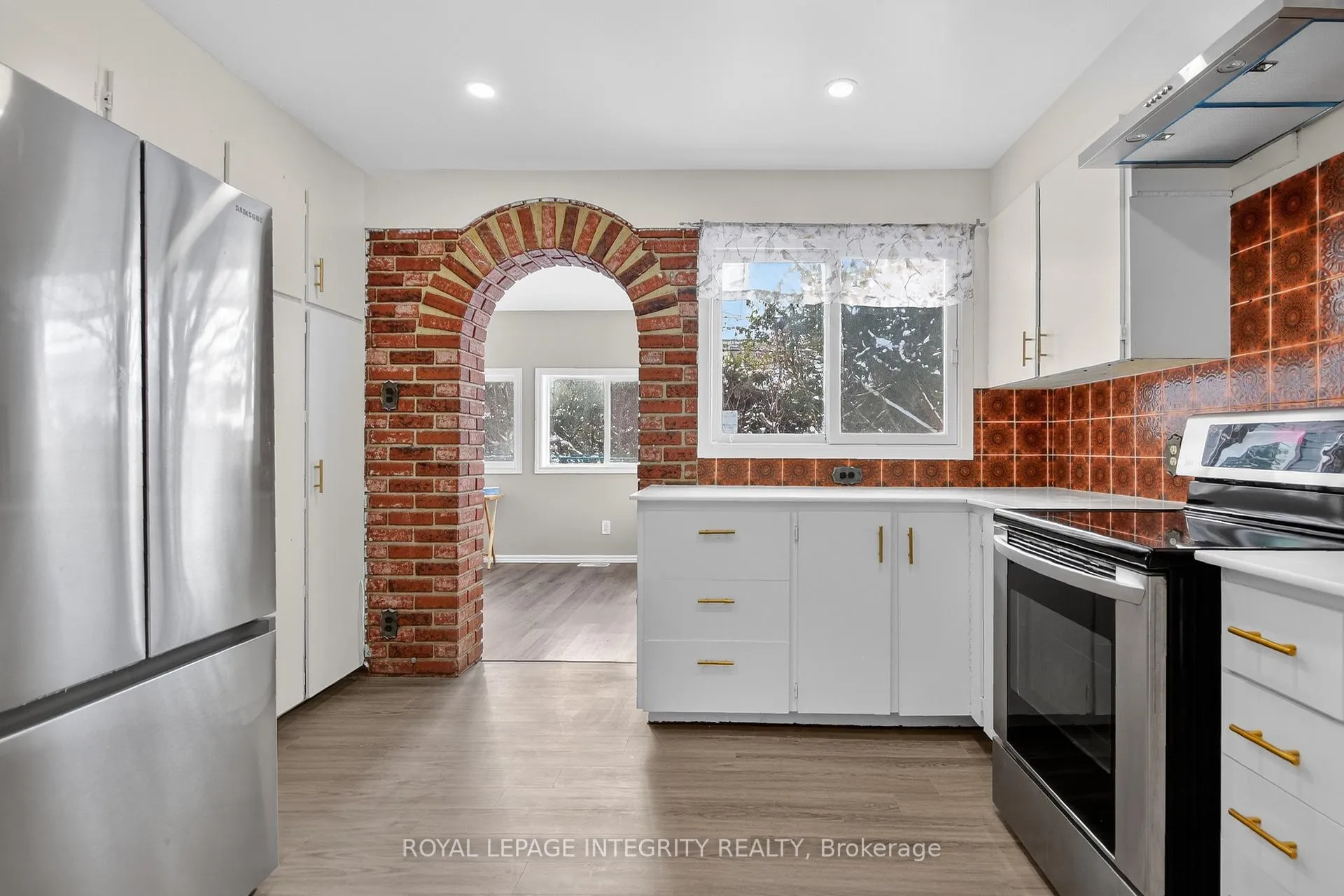Photo 40 of 230 Smyth Road, Ottawa, Alta Vista/Faircrest Heights — HOMEH