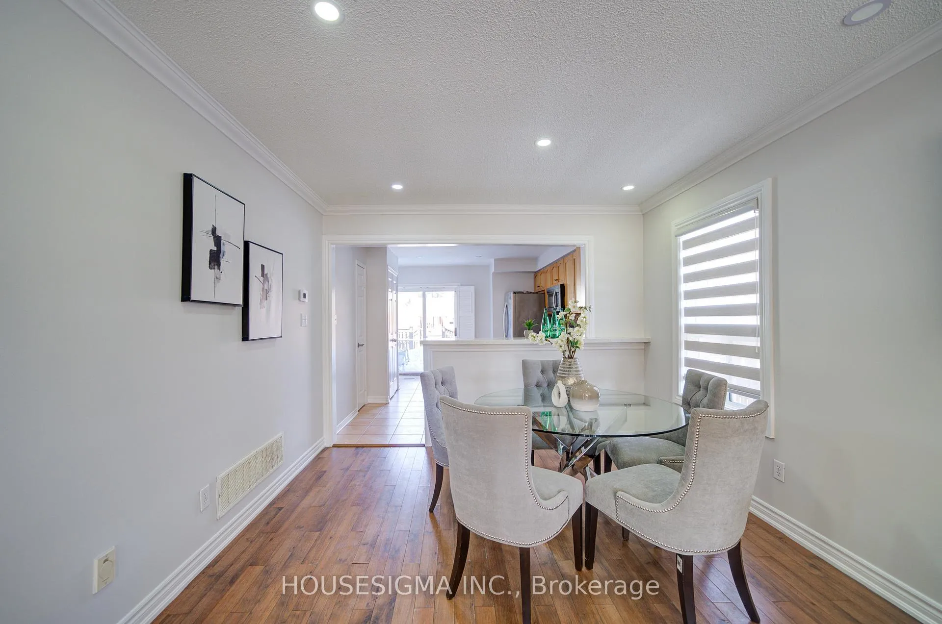 Photo 12 of 73 Brinkley Drive, Brampton, Snelgrove — HOMEH