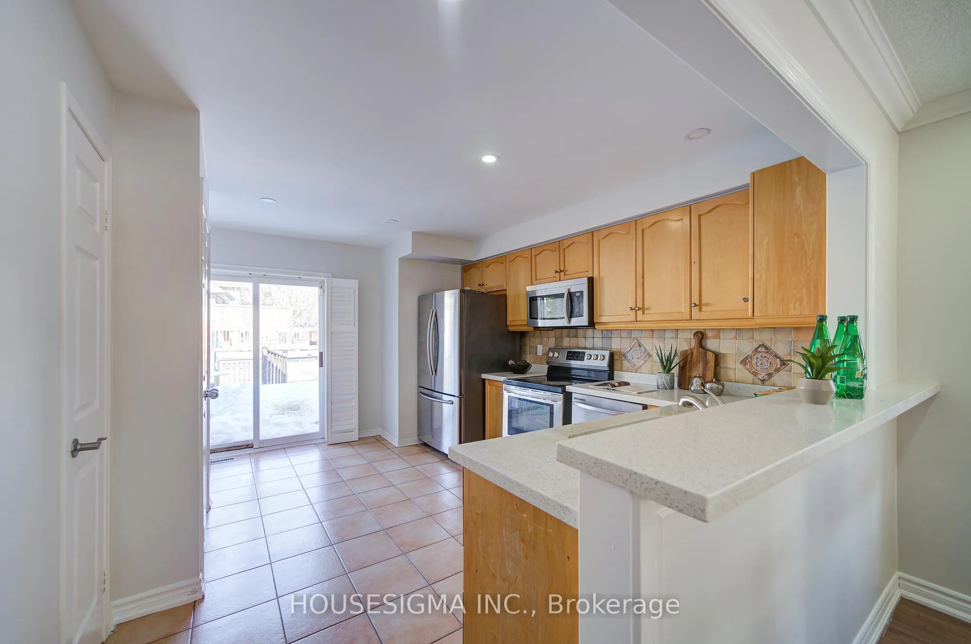 Photo 15 of 73 Brinkley Drive, Brampton, Snelgrove — HOMEH