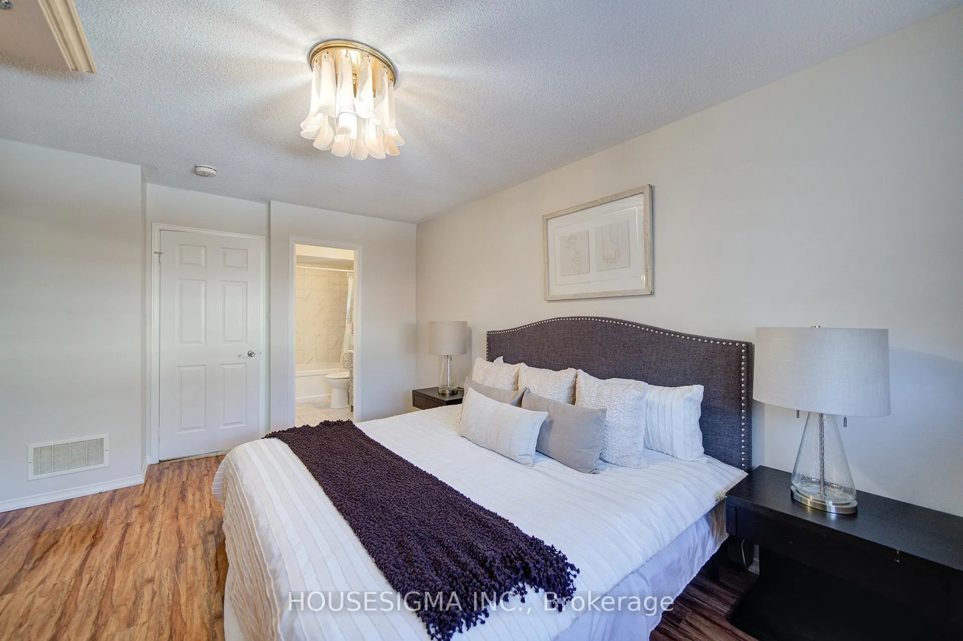 Photo 29 of 73 Brinkley Drive, Brampton, Snelgrove — HOMEH