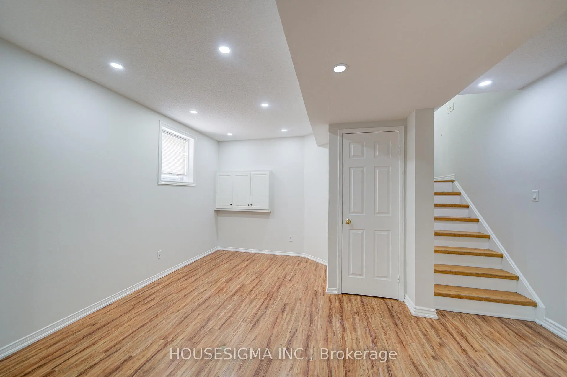 Photo 37 of 73 Brinkley Drive, Brampton, Snelgrove — HOMEH