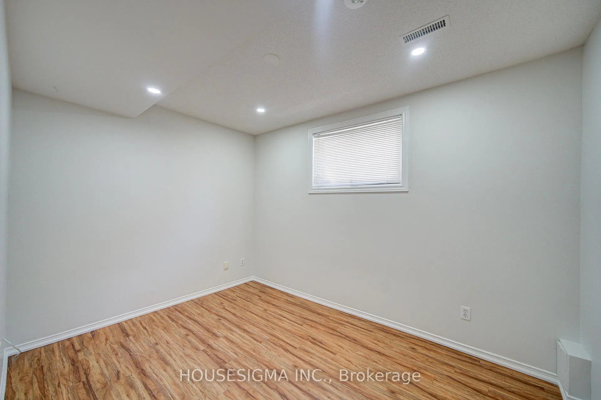 Photo 42 of 73 Brinkley Drive, Brampton, Snelgrove — HOMEH