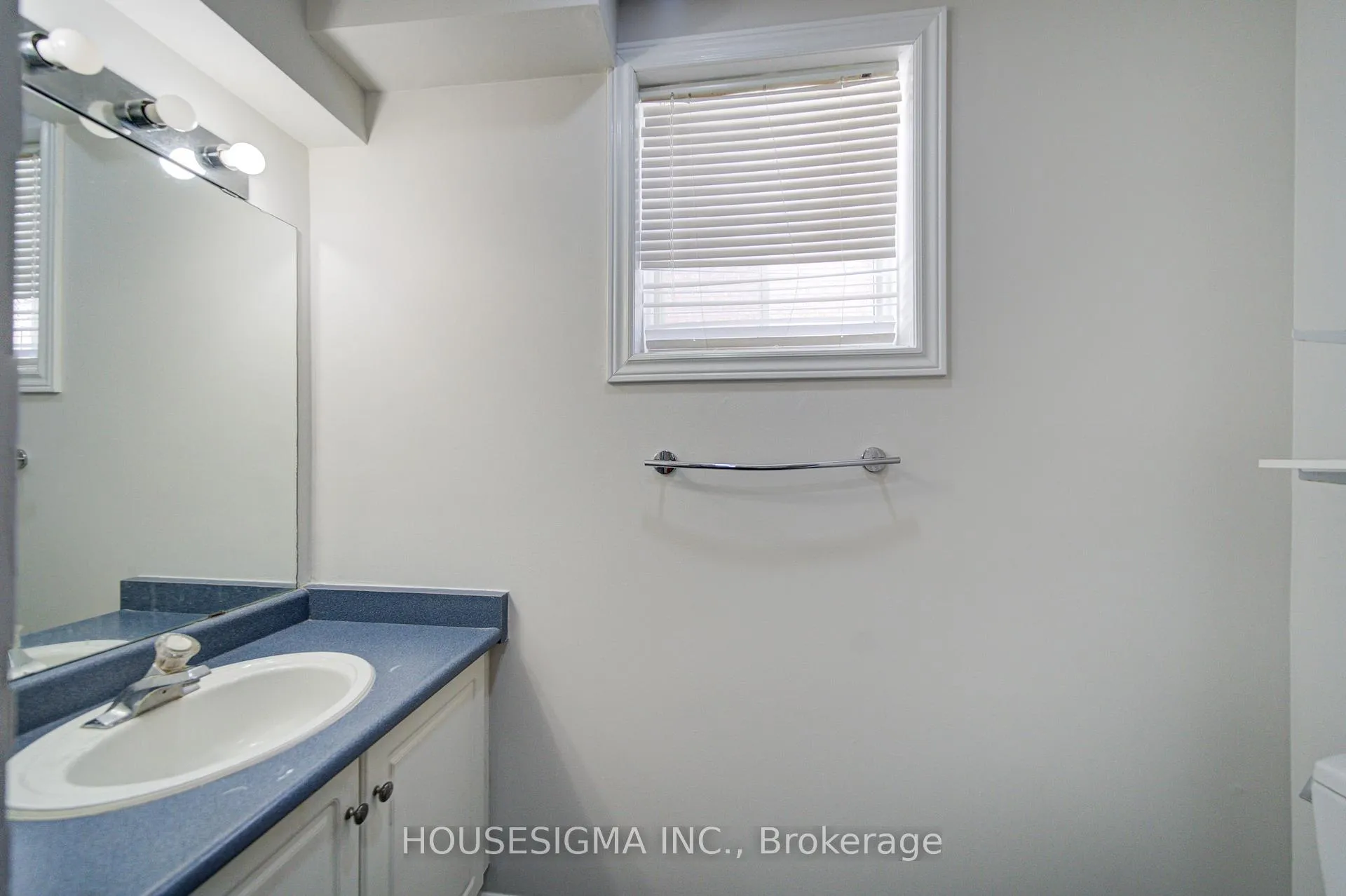 Photo 45 of 73 Brinkley Drive, Brampton, Snelgrove — HOMEH