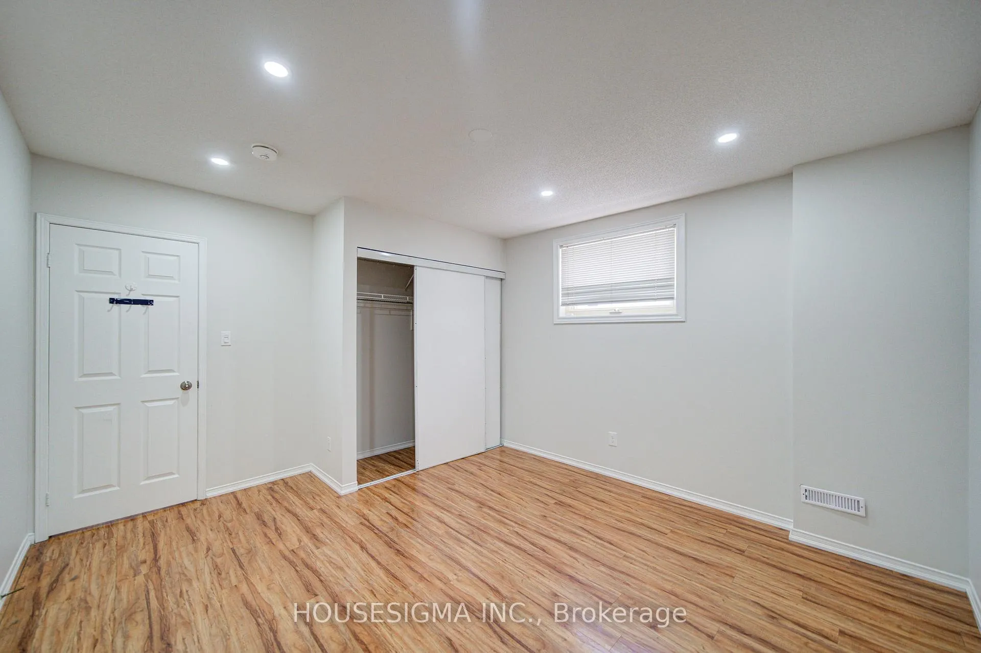 Photo 46 of 73 Brinkley Drive, Brampton, Snelgrove — HOMEH