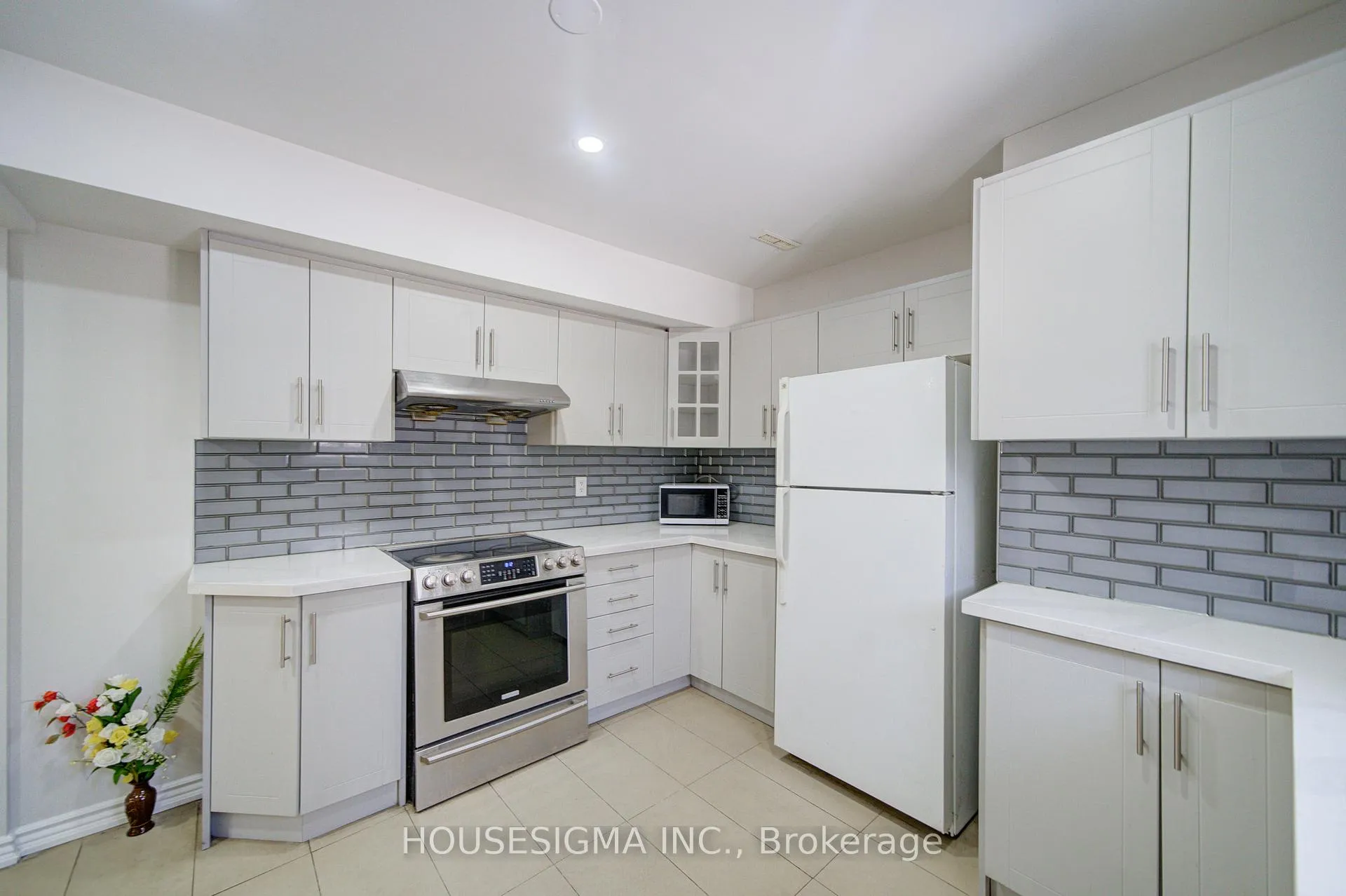 Photo 48 of 73 Brinkley Drive, Brampton, Snelgrove — HOMEH