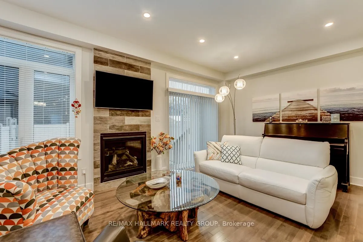 Photo 13 of 1006 Shefford Road, Ottawa, Beacon Hill South — HOMEH