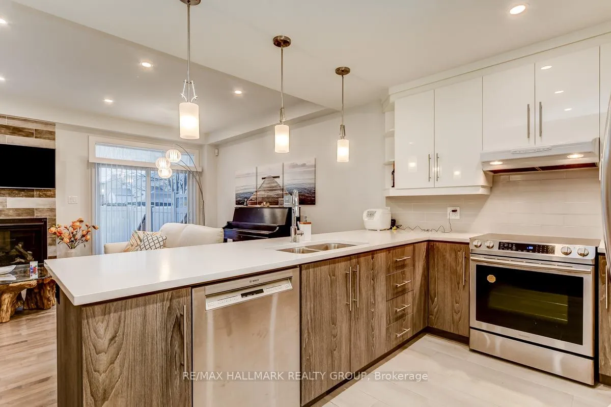 Photo 34 of 1006 Shefford Road, Ottawa, Beacon Hill South — HOMEH