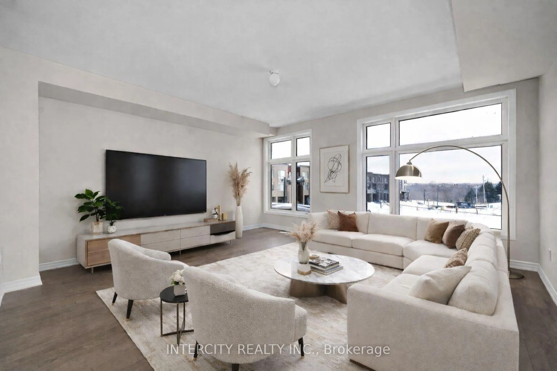 Photo 15 of 16 Radisson Street, Vaughan, Elder Mills — HOMEH