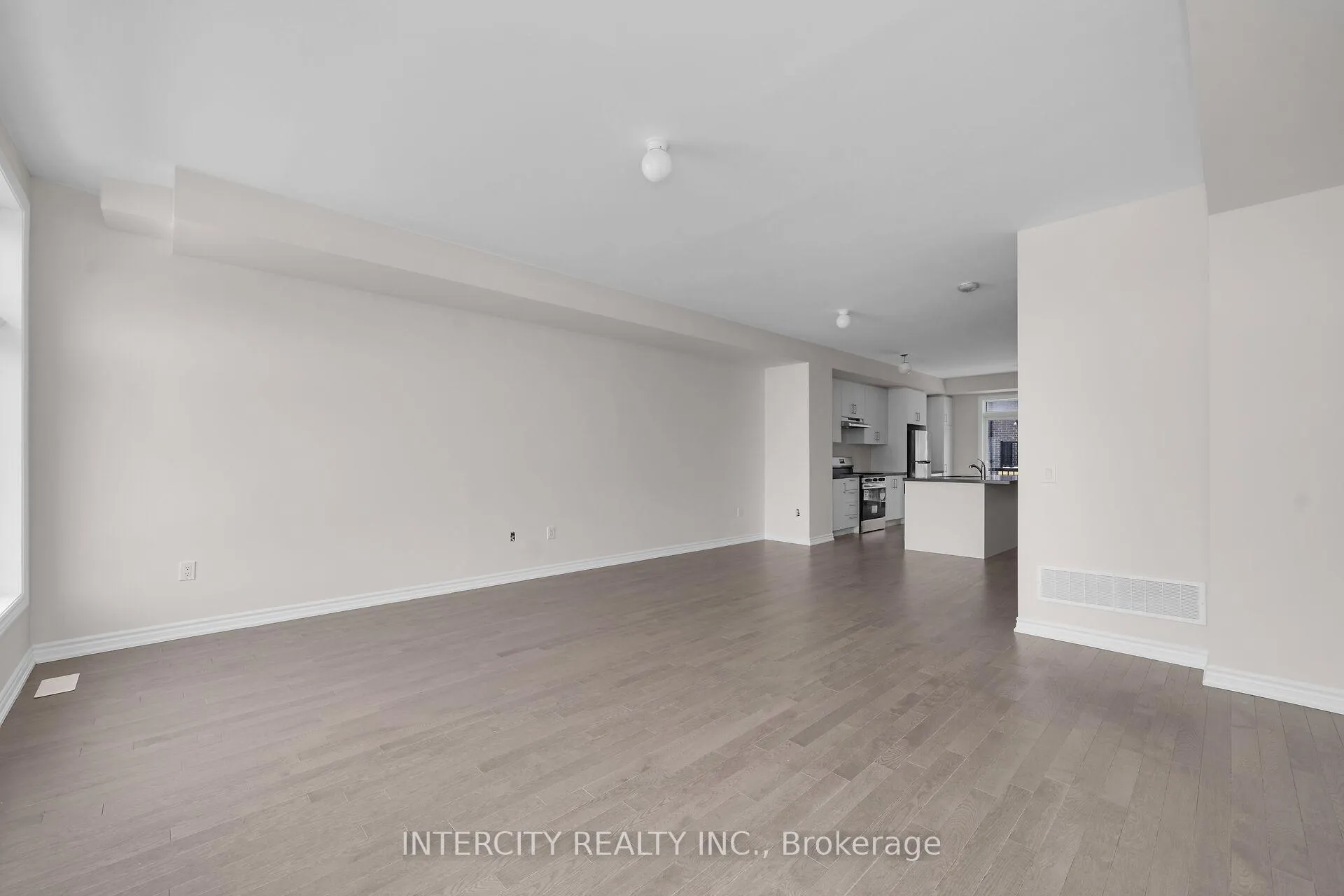 Photo 16 of 16 Radisson Street, Vaughan, Elder Mills — HOMEH