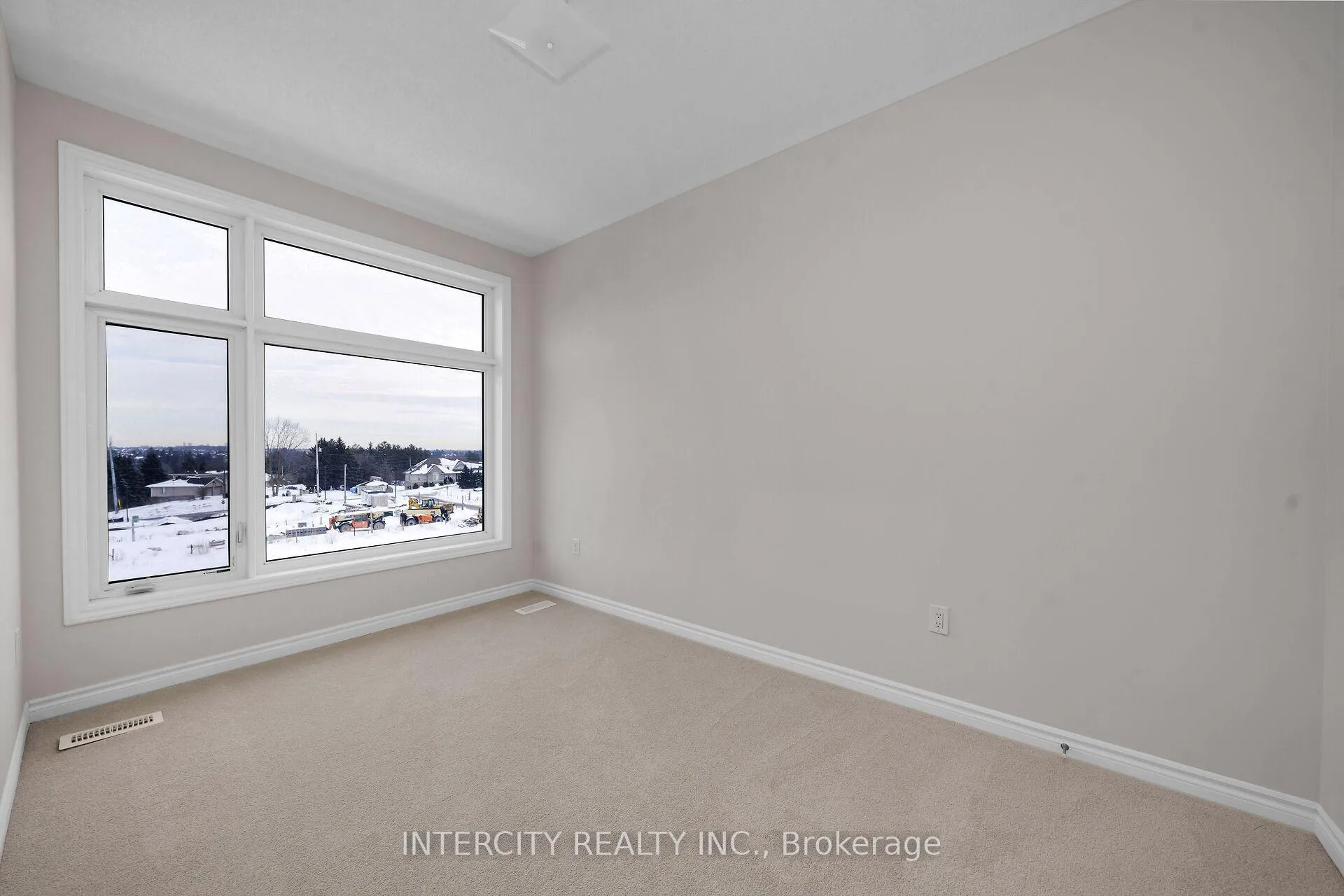 Photo 25 of 16 Radisson Street, Vaughan, Elder Mills — HOMEH