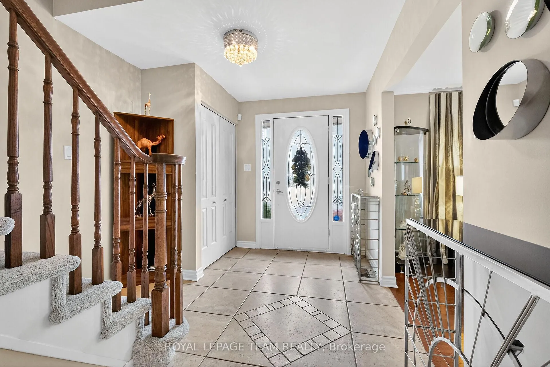 Photo 7 of 1768 Featherston Drive, Ottawa, Guildwood Estates - Urbandale Acres — HOMEH
