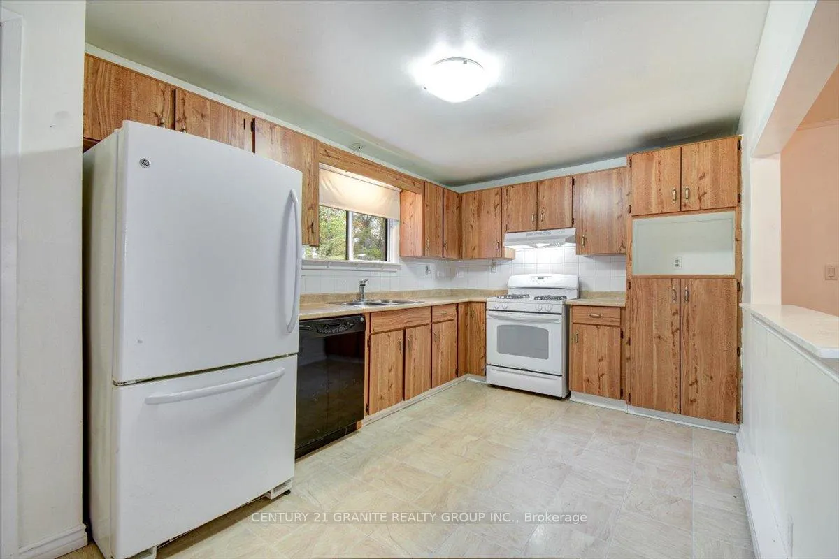 Photo 24 of 10277 Highway 41, Addington Highlands — HOMEH