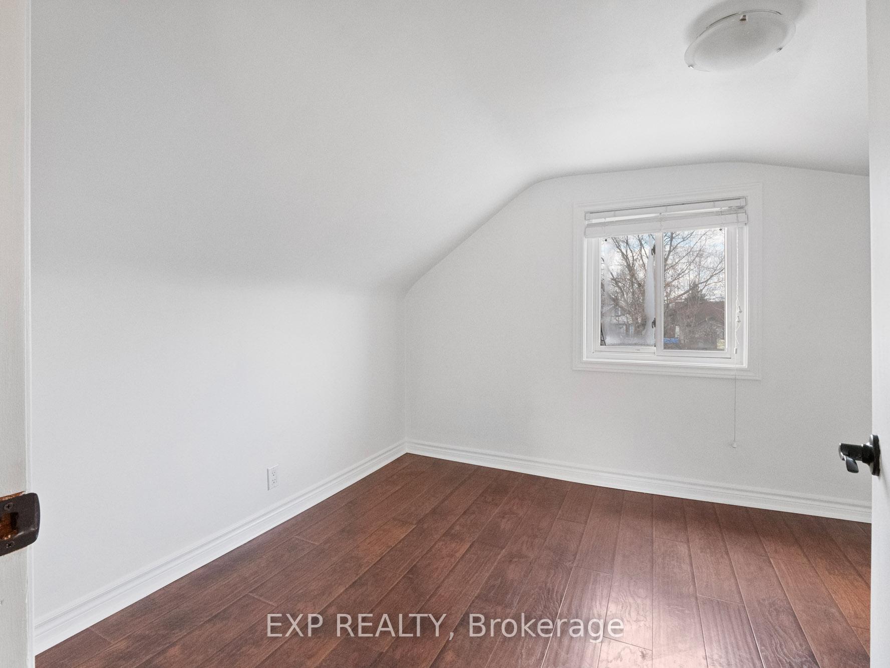 Photo 24 of 45 Cunningham Street, Thorold, Thorold Downtown — HOMEH