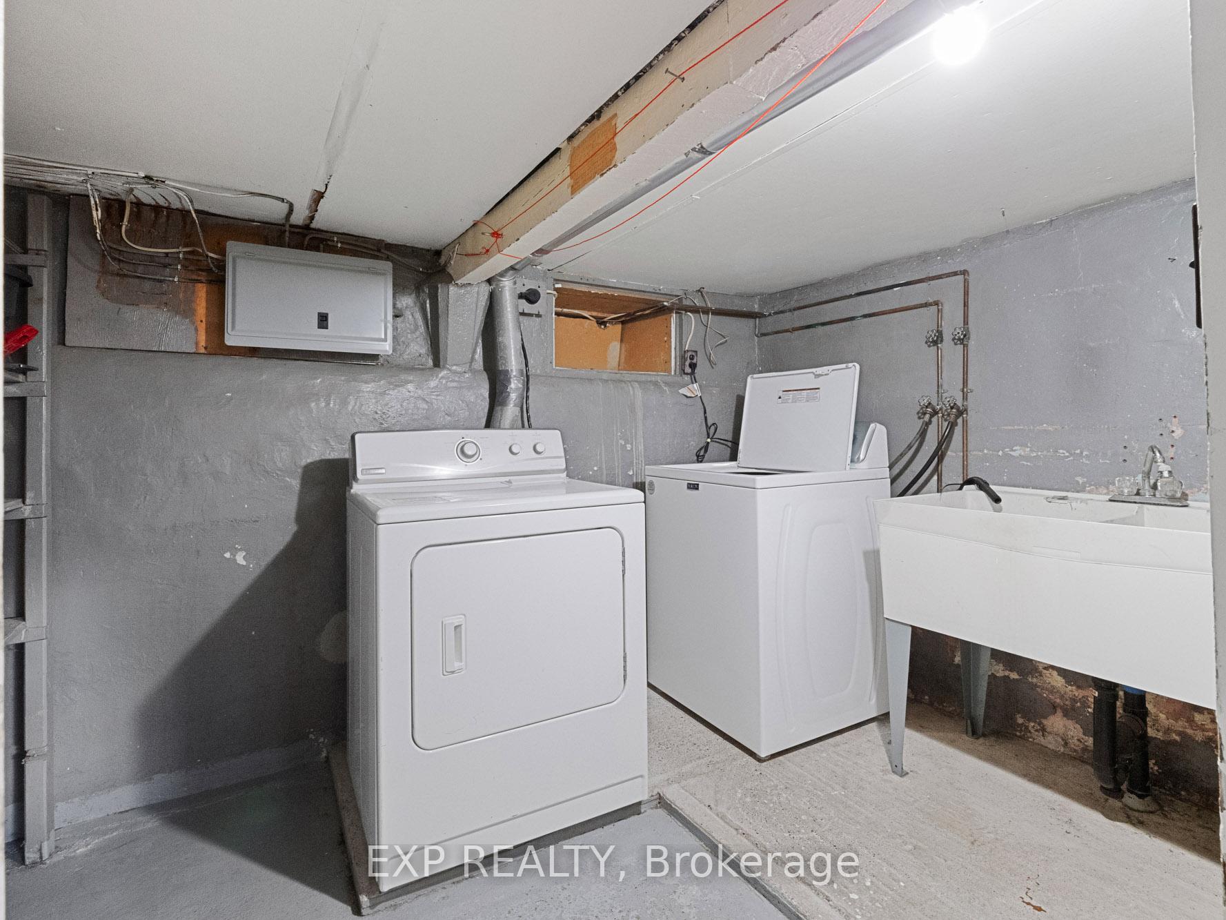 Photo 35 of 45 Cunningham Street, Thorold, Thorold Downtown — HOMEH