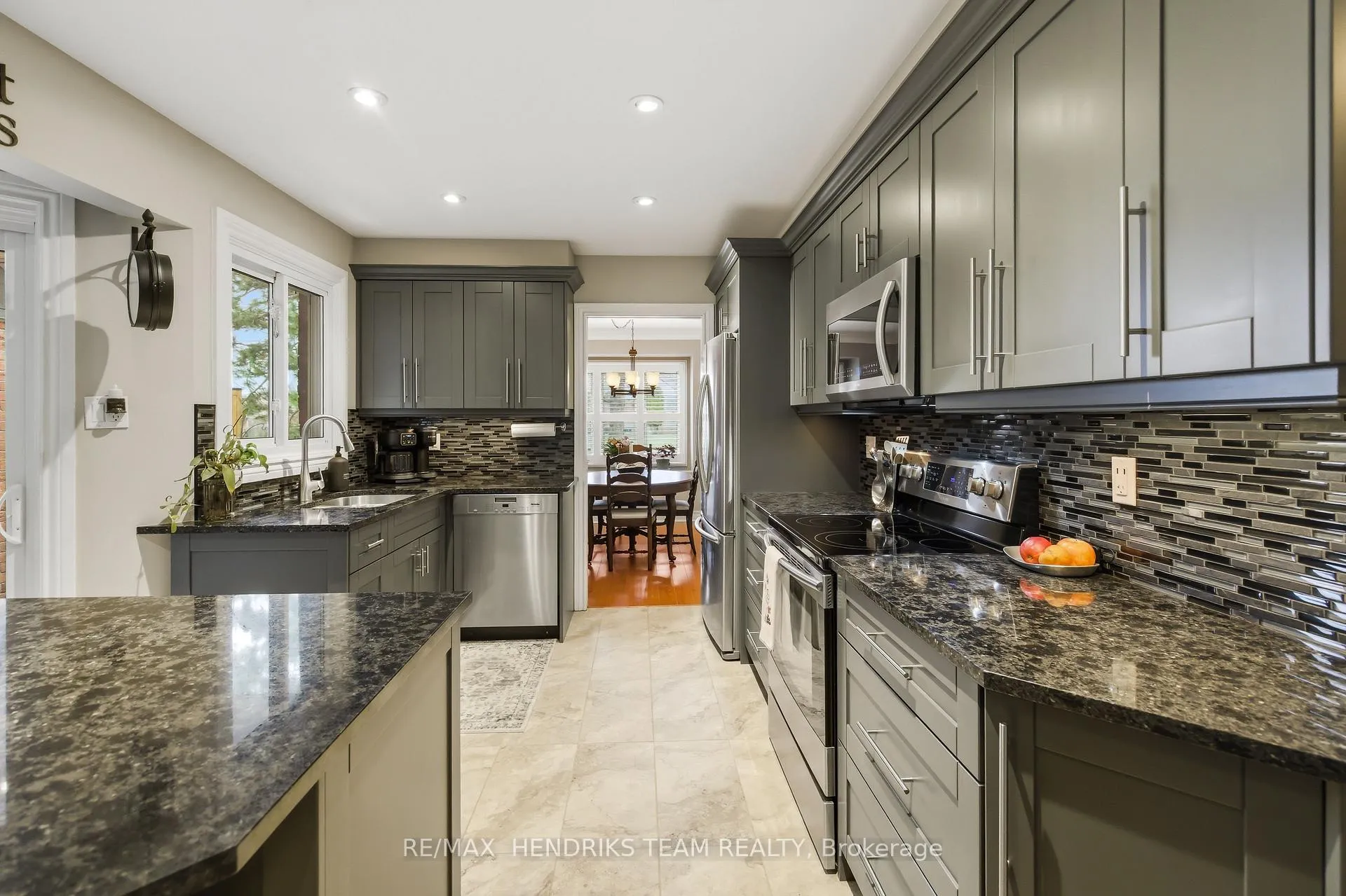 Photo 7 of Unit 8, 10 Elderwood Drive, St. Catharines, Grapeview — HOMEH