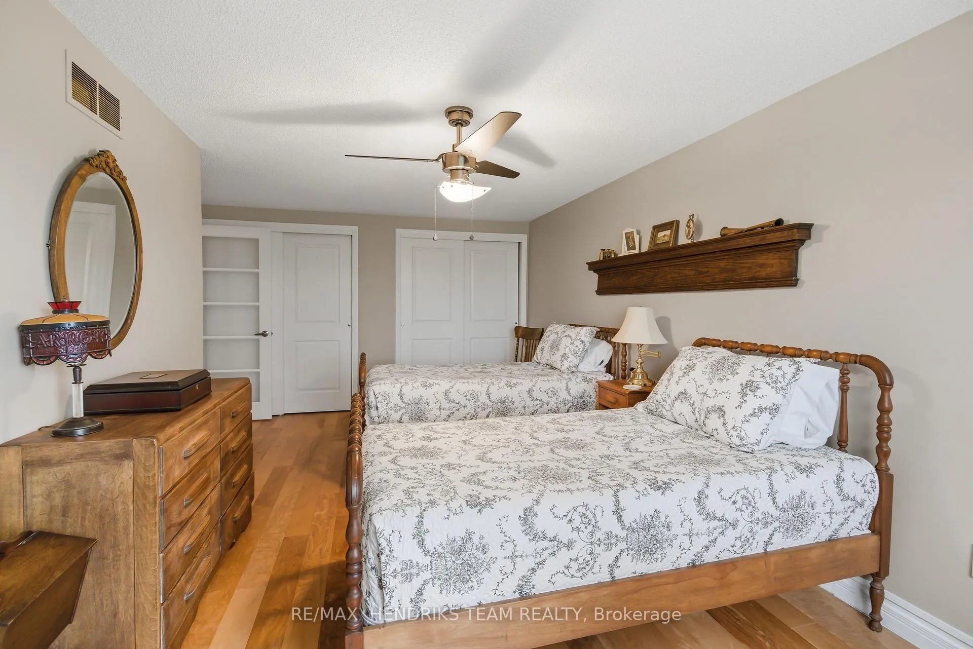 Photo 23 of Unit 8, 10 Elderwood Drive, St. Catharines, Grapeview — HOMEH