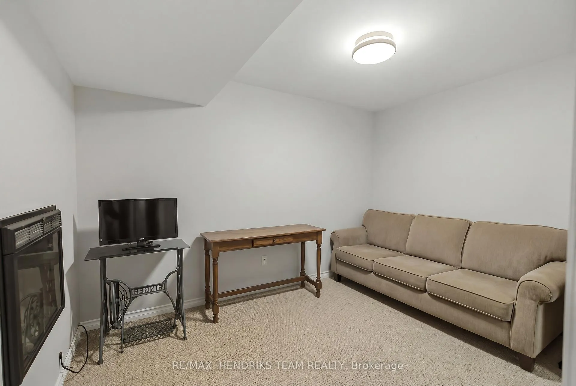 Photo 25 of Unit 8, 10 Elderwood Drive, St. Catharines, Grapeview — HOMEH
